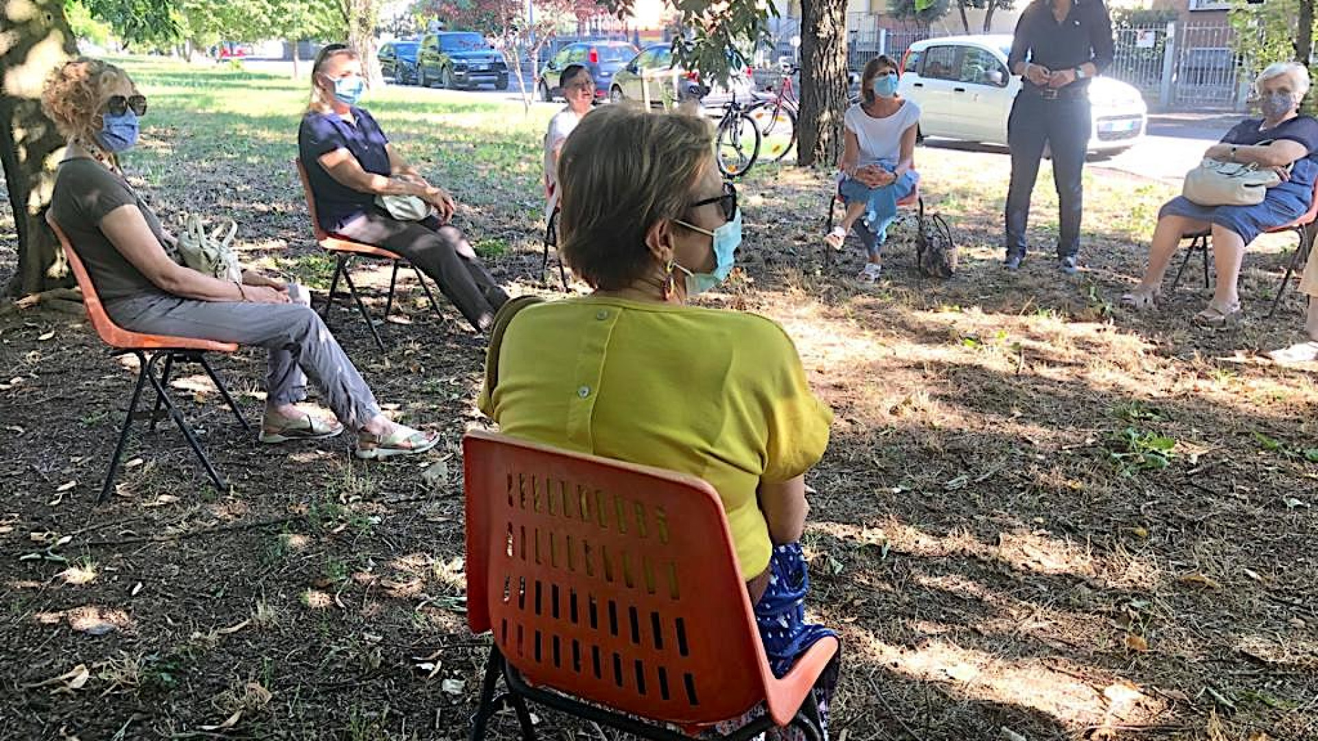 "Chiacchierare è una rinascita": il post-Covid degli anziani nei parchi