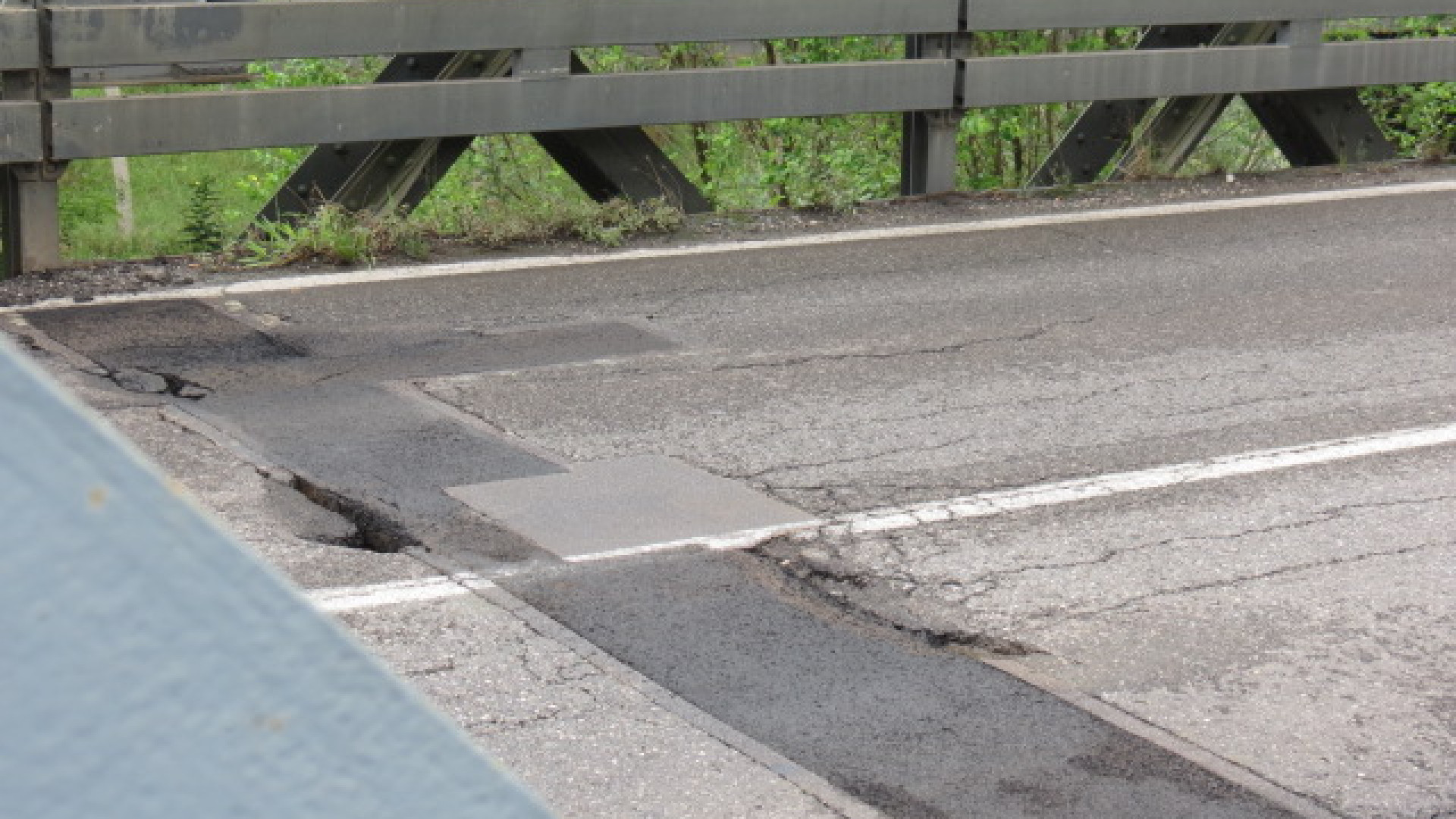 Ponte sul Po a Castelvetro, attesa l'ordinanza Anas per l'asfaltatura