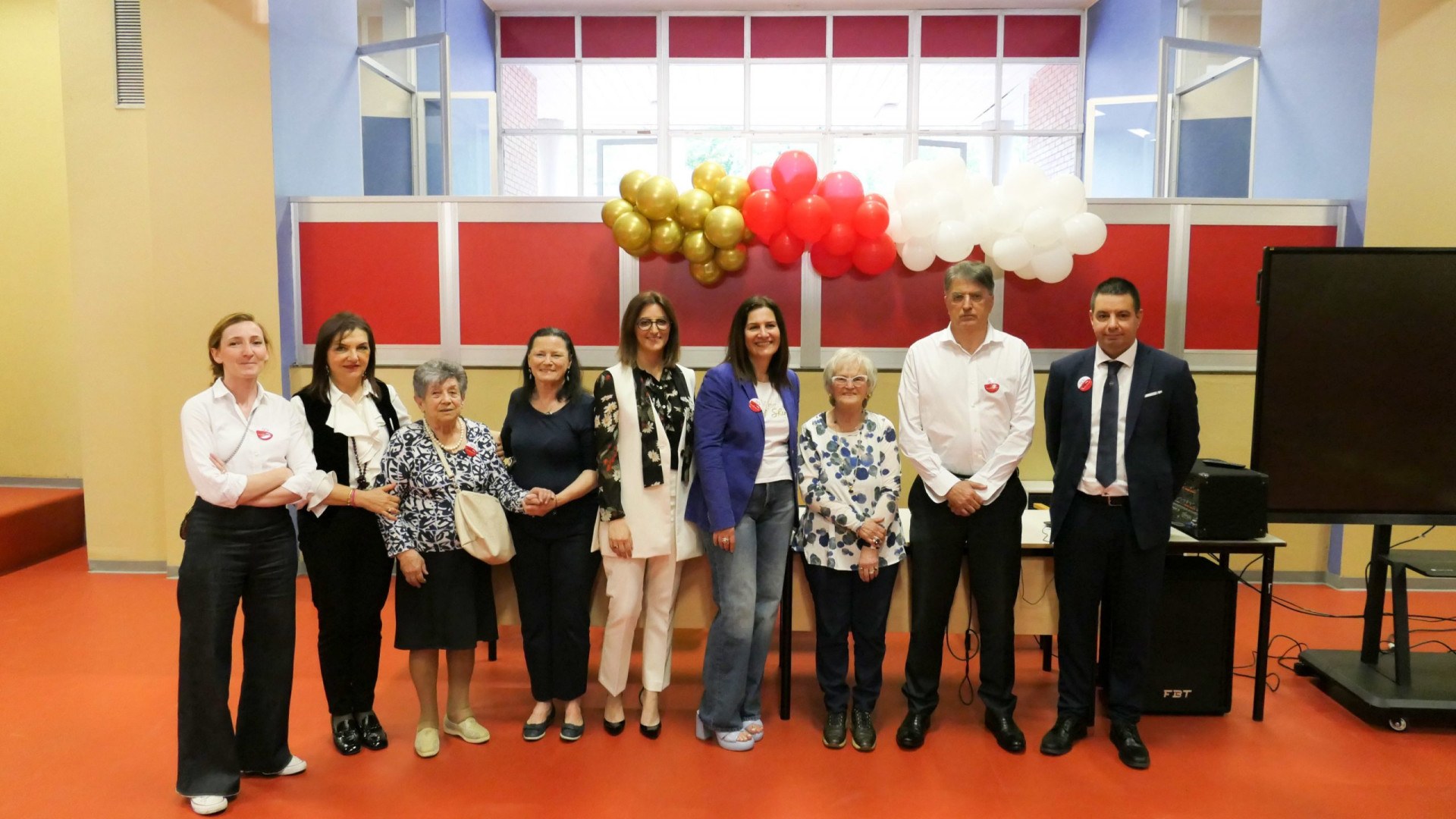 Borgonovo, grande festa con gli ex alunni per i 50 anni della ragioneria