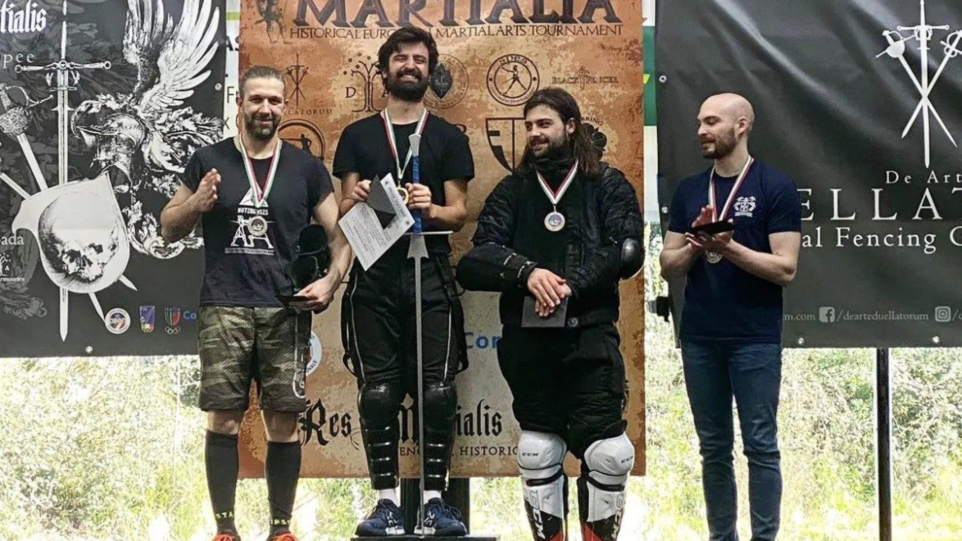Scherma storica, medaglia d'oro per Davide Locatelli nella spada lunga a due mani