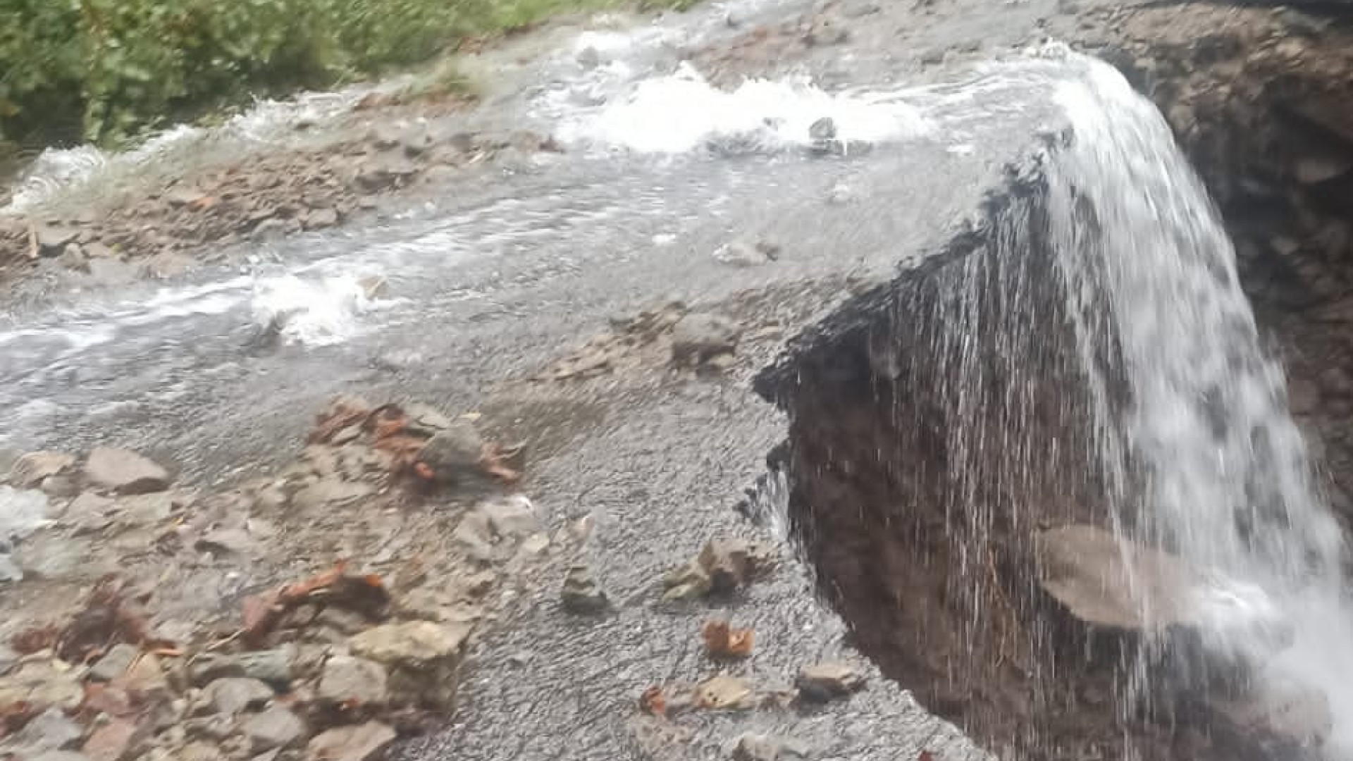 Pomarolo, tra gli isolati anche un 104enne. Potrebbe arrivare il Soccorso alpino