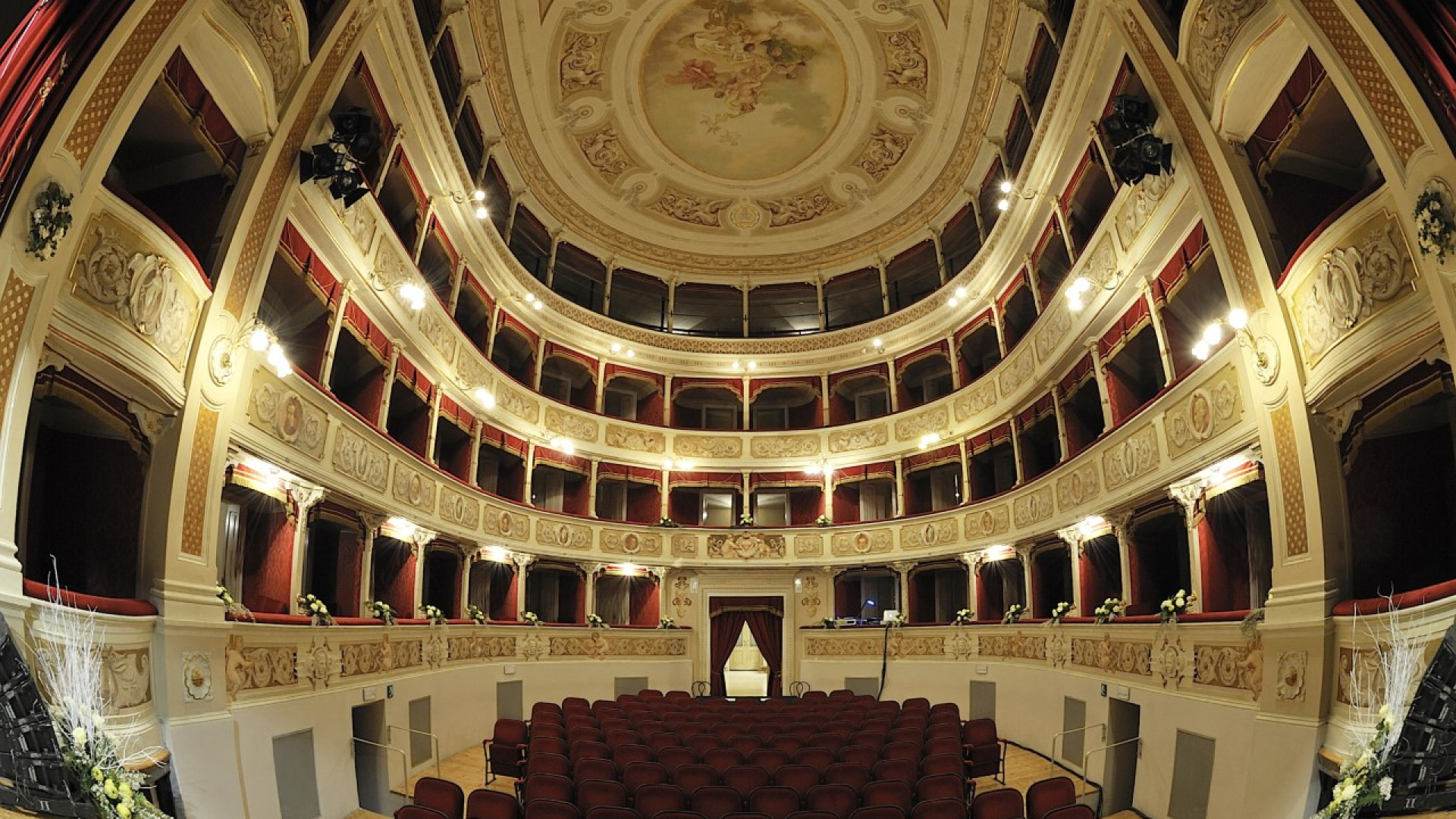 Disturbi dell'alimentazione: al teatro di Fiorenzuola va in scena "La voce"