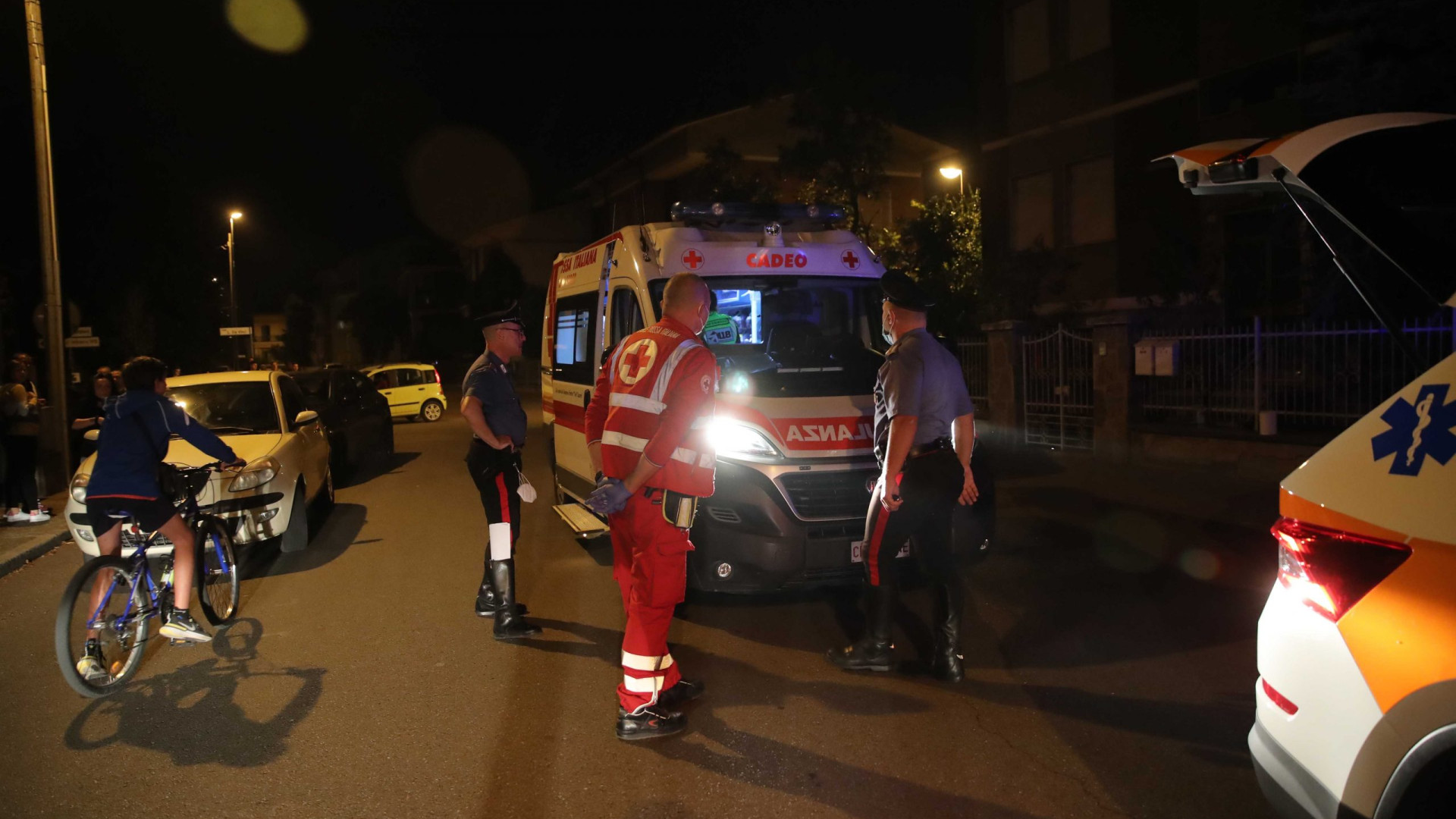Coltellata nella notte: 25enne sottoposto a intervento, è fuori pericolo