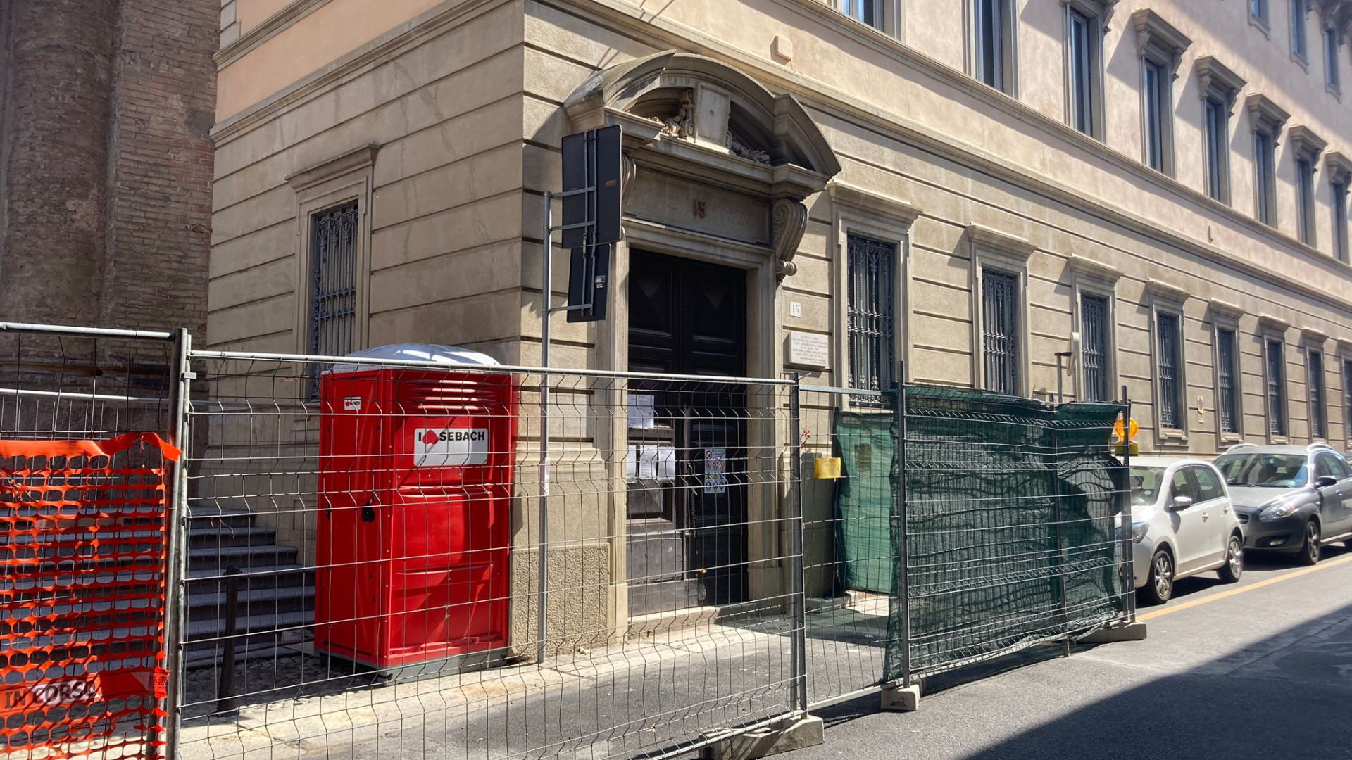 Via Borghetto, al via i lavori per la sede delle Entrate. "Ma risolvere il nodo parcheggi"