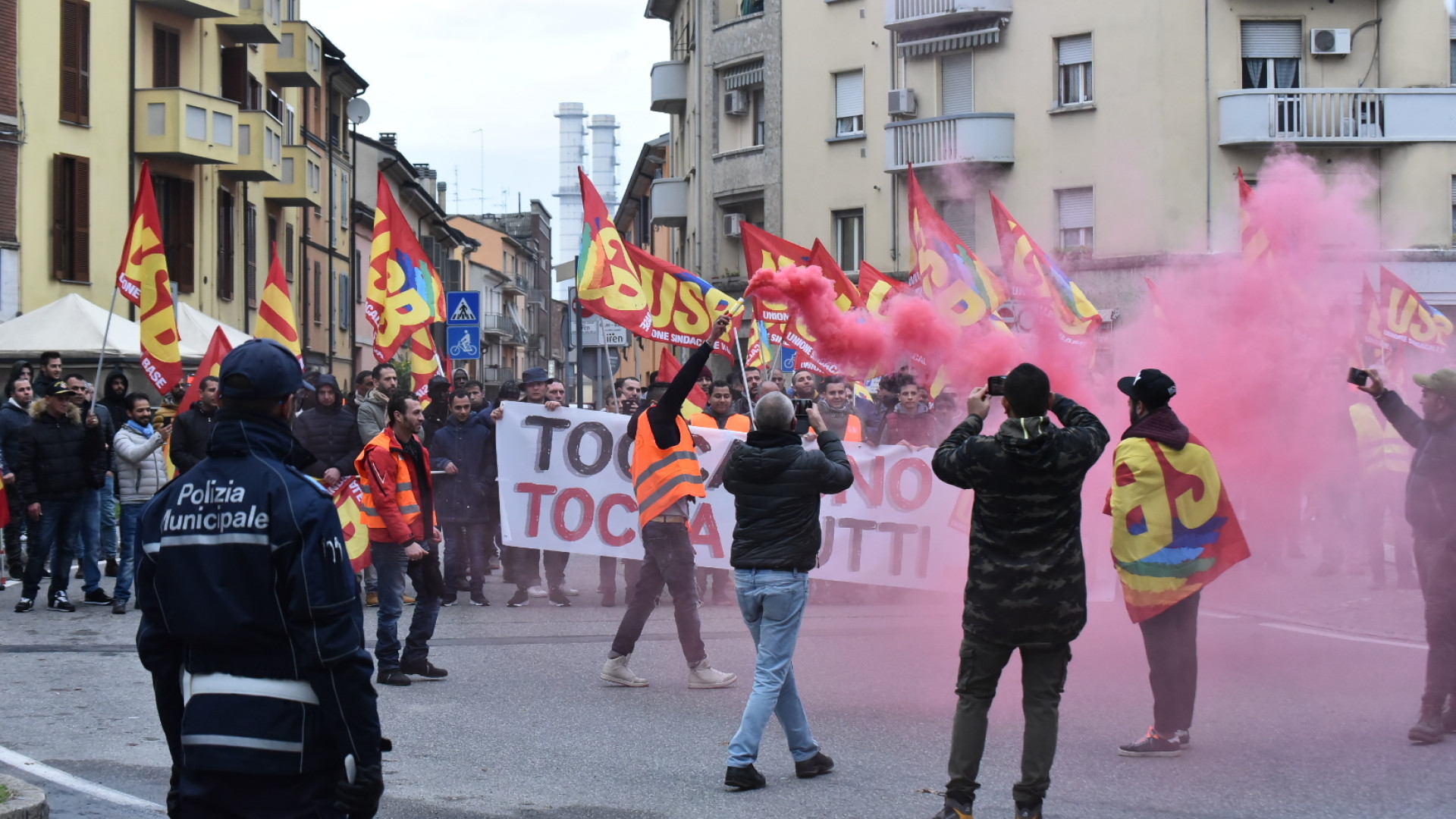 Logistica, corteo in centro per denunciare i problemi del settore