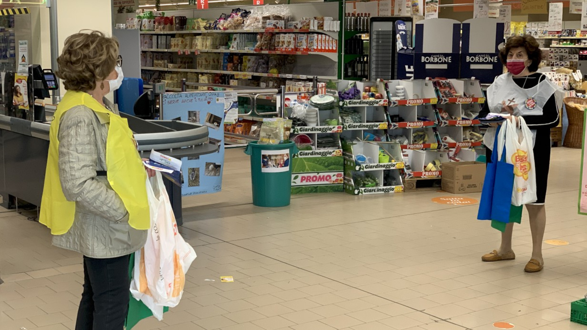 "Da dono nasce dono". Raccolta di generi alimentari per persone in difficoltà