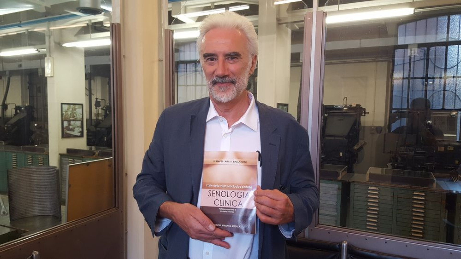 "Senologia clinica": nuovo libro per Macellari protagonista a "Nel Mirino"