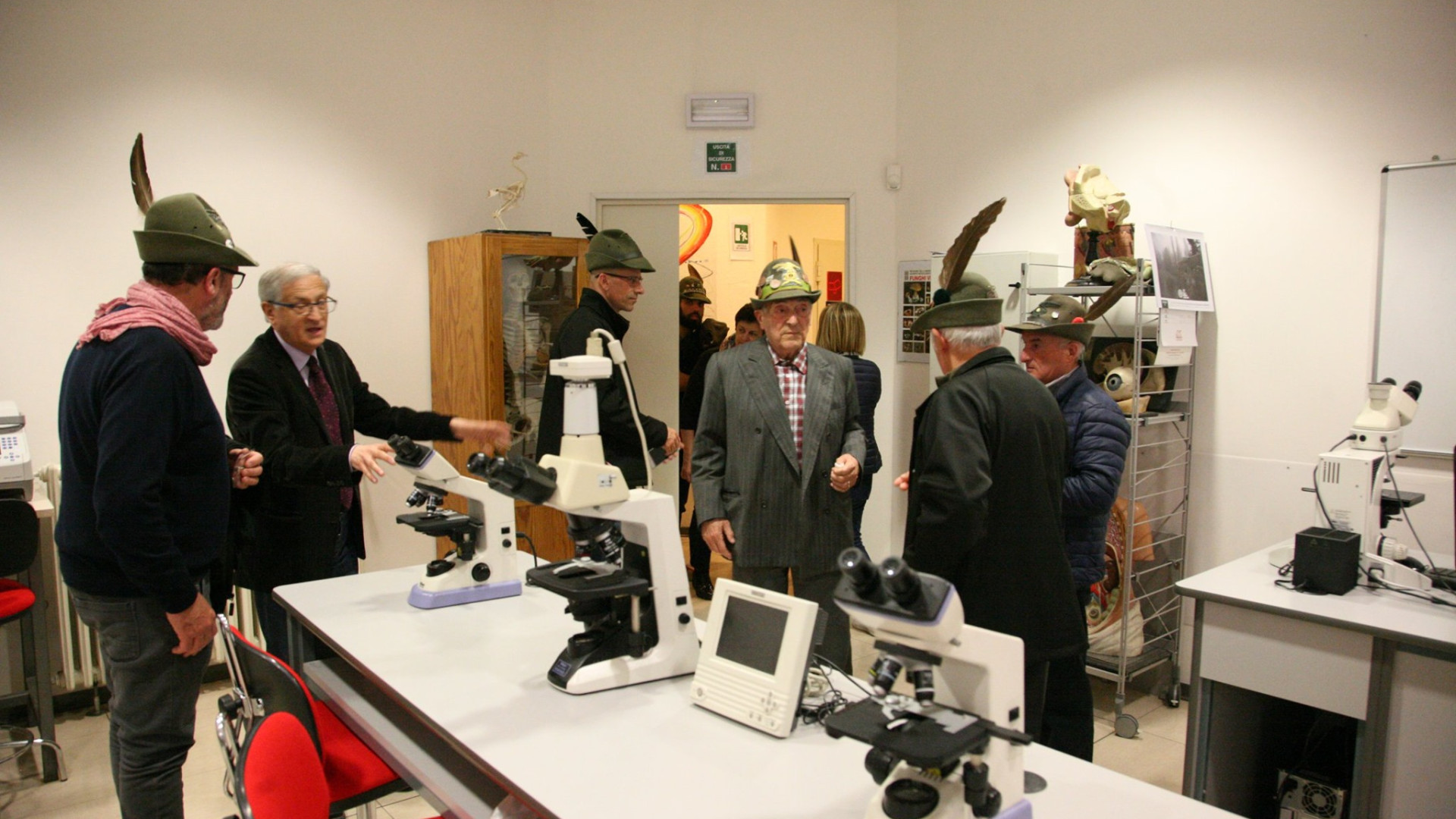 Il Laboratorio sperimentale di Foligno festeggia 20 anni con gli alpini piacentini