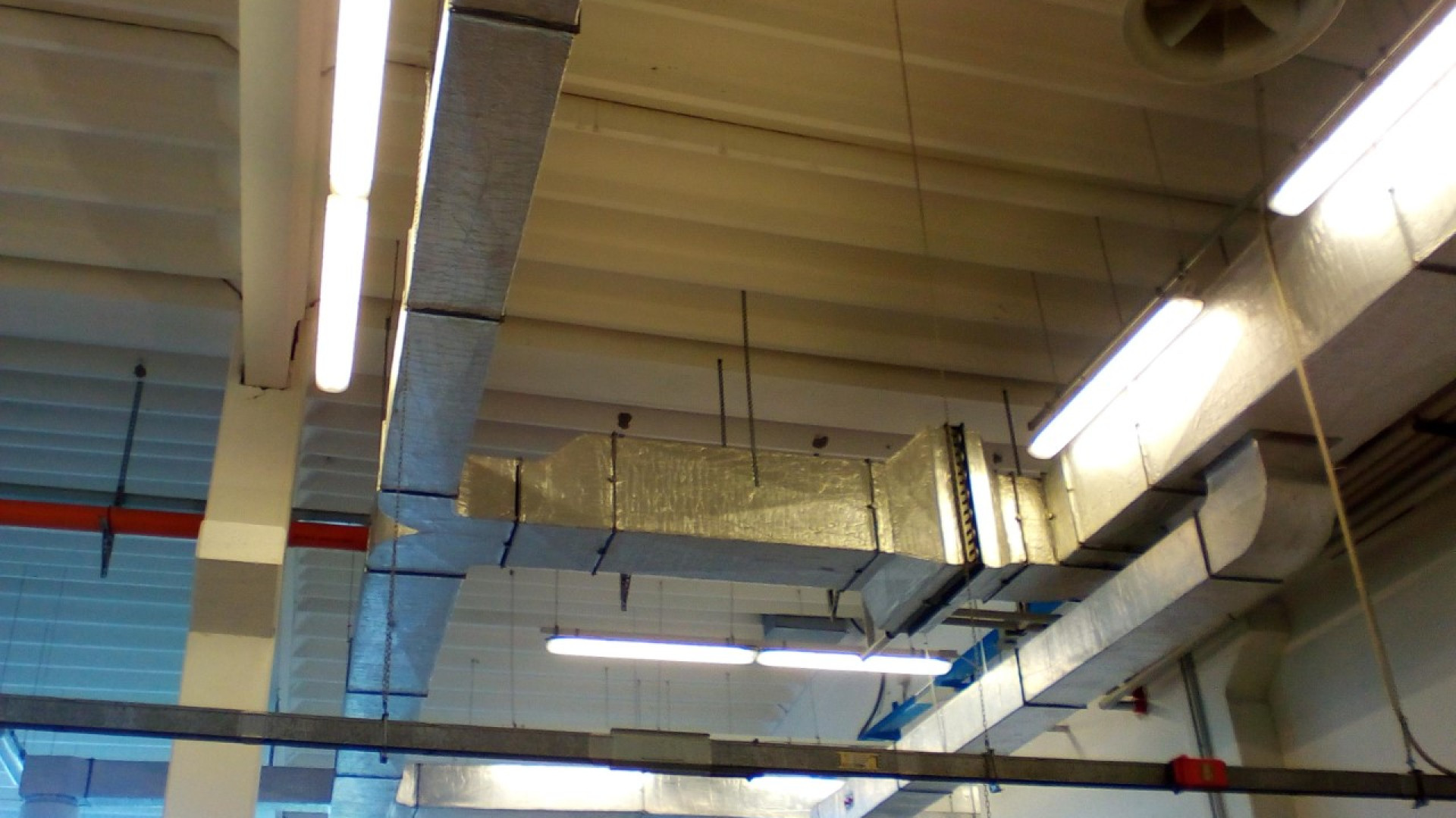 Riqualificazione del Centro pasti, al via i lavori per la copertura del fabbricato