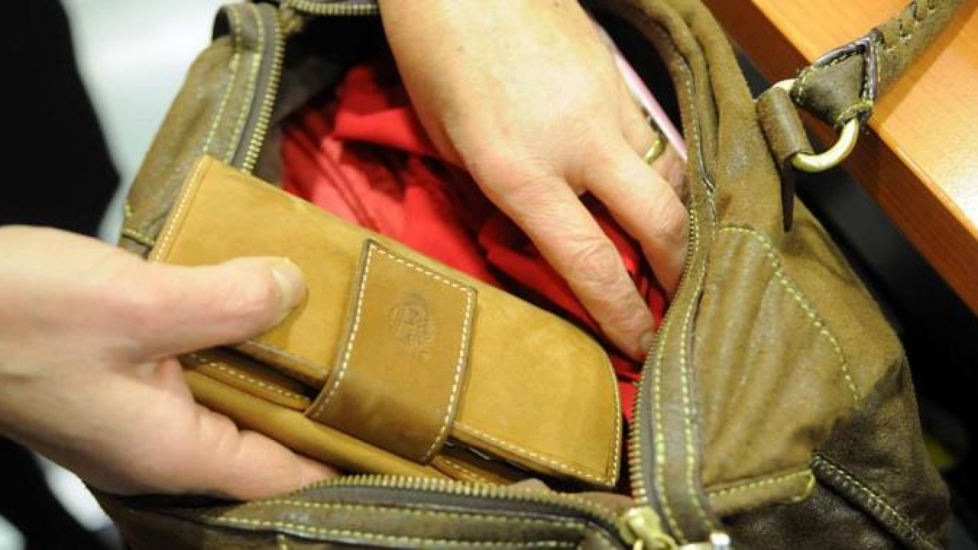 Borseggi dimezzati: nel 2018 sono stati 41. Il 60% avviene al mercato