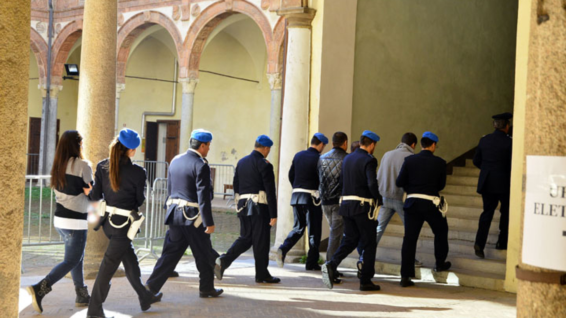Delitto di via Colombo, ergastolo ai fratelli Uku. Sedici anni al complice