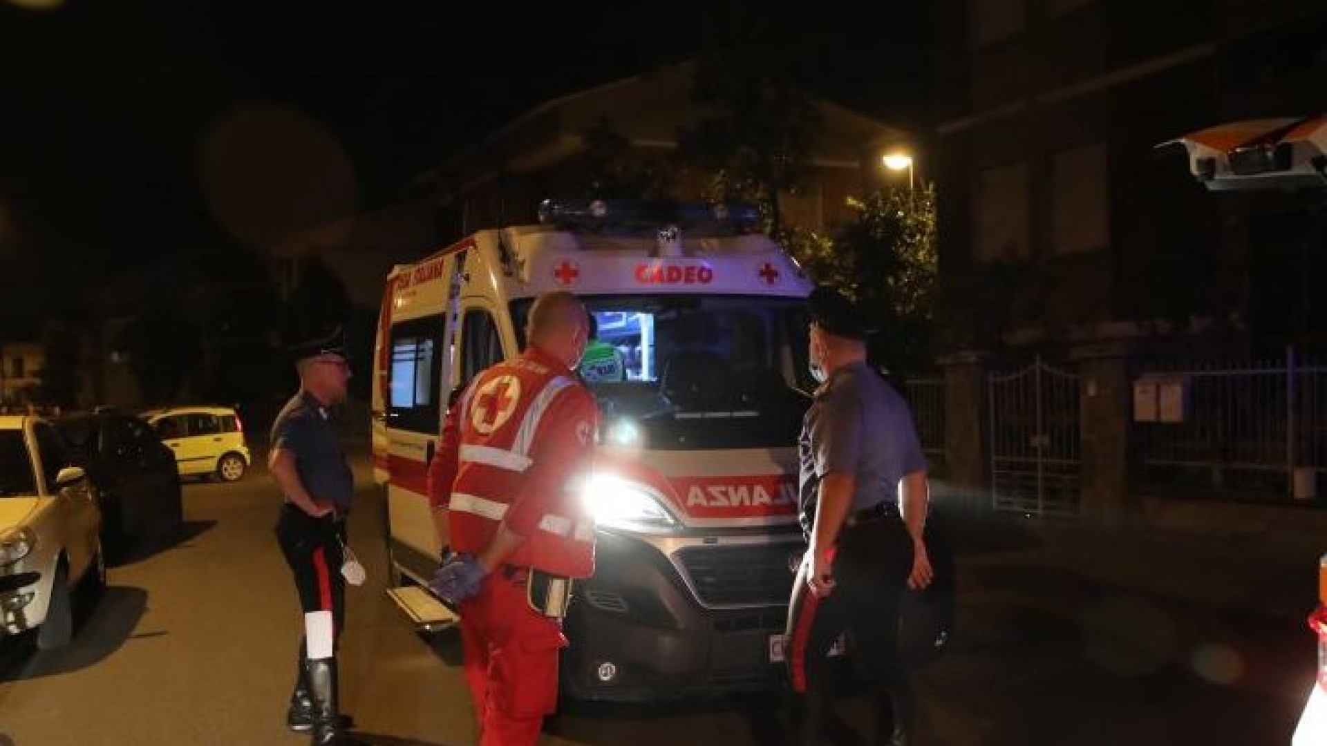 Dimesso dall'ospedale e portato alle Novate dopo l'accoltellamento di sabato