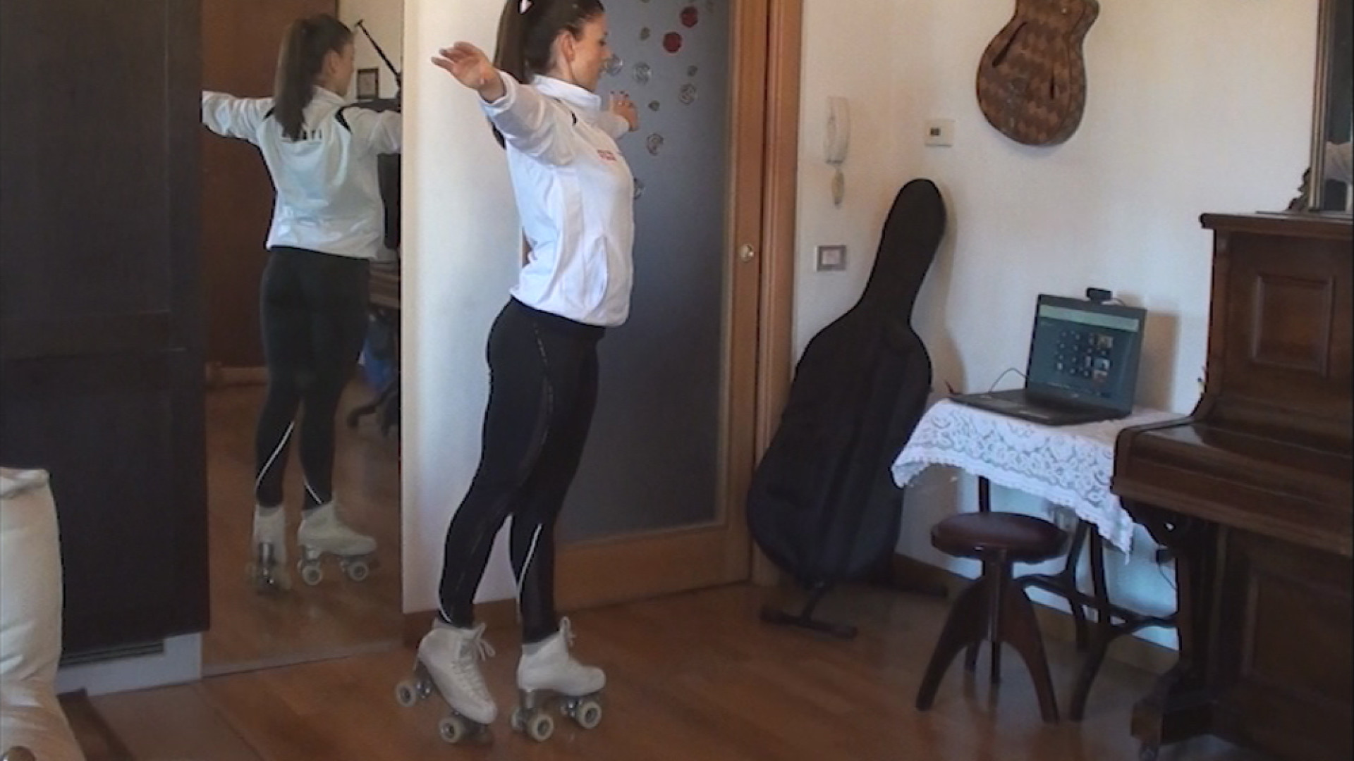 Pattinare tra le mura di casa: le video-lezioni della piacentina Cecilia Pizzagalli