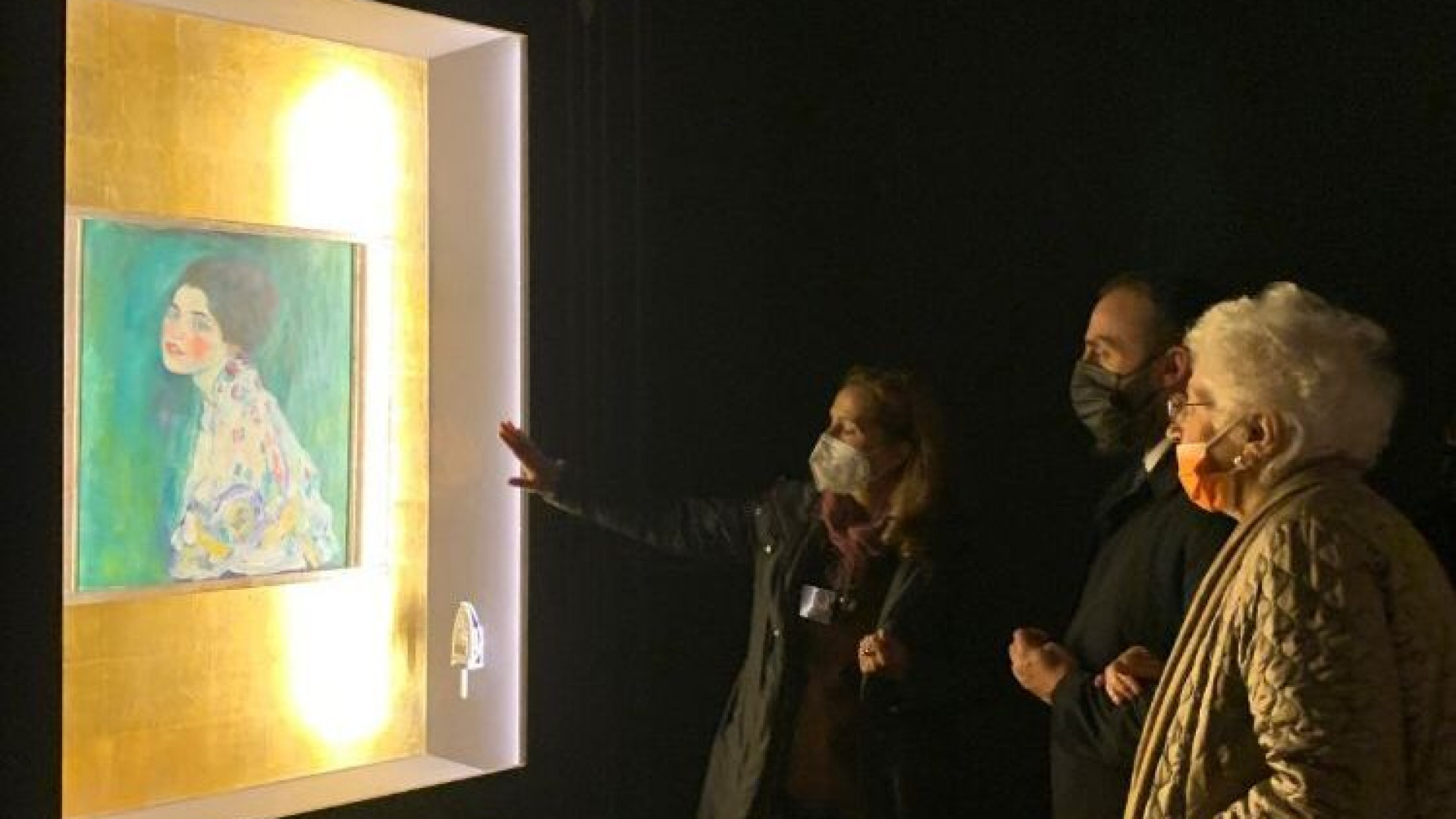 Liliana Segre conquistata dal fascino della Signora di Klimt in mostra a Roma