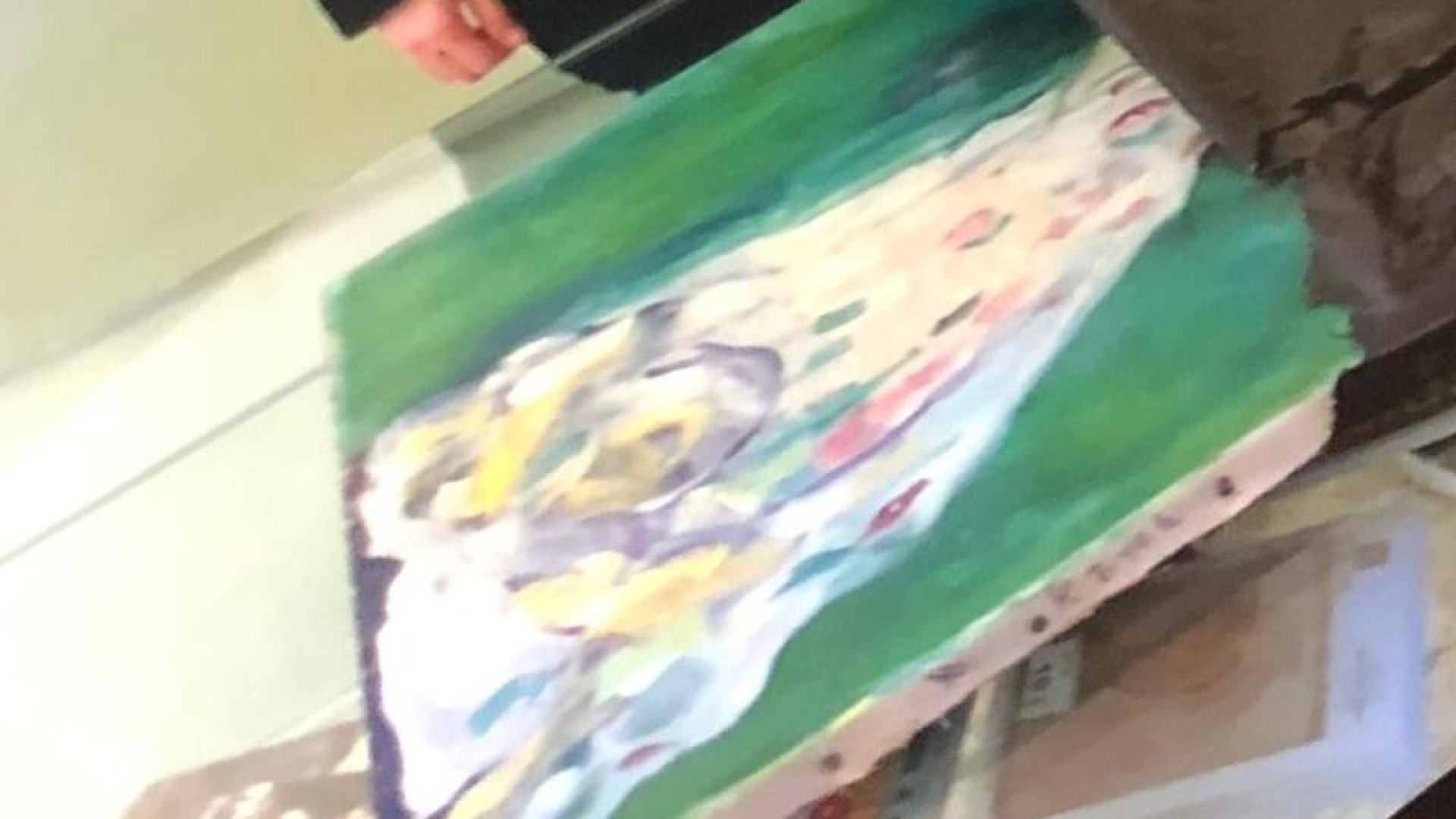 Clamoroso alla Ricci Oddi, durante le pulizie in giardino spunta un quadro: forse è il "Ritratto di Signora" di Klimt