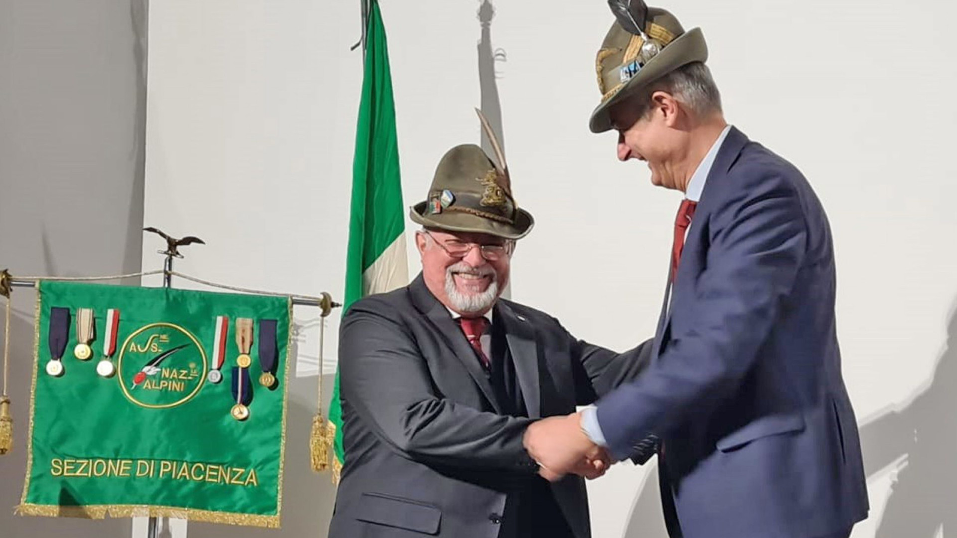 Gianluca Gazzola è il nuovo presidente della sezione provinciale degli alpini