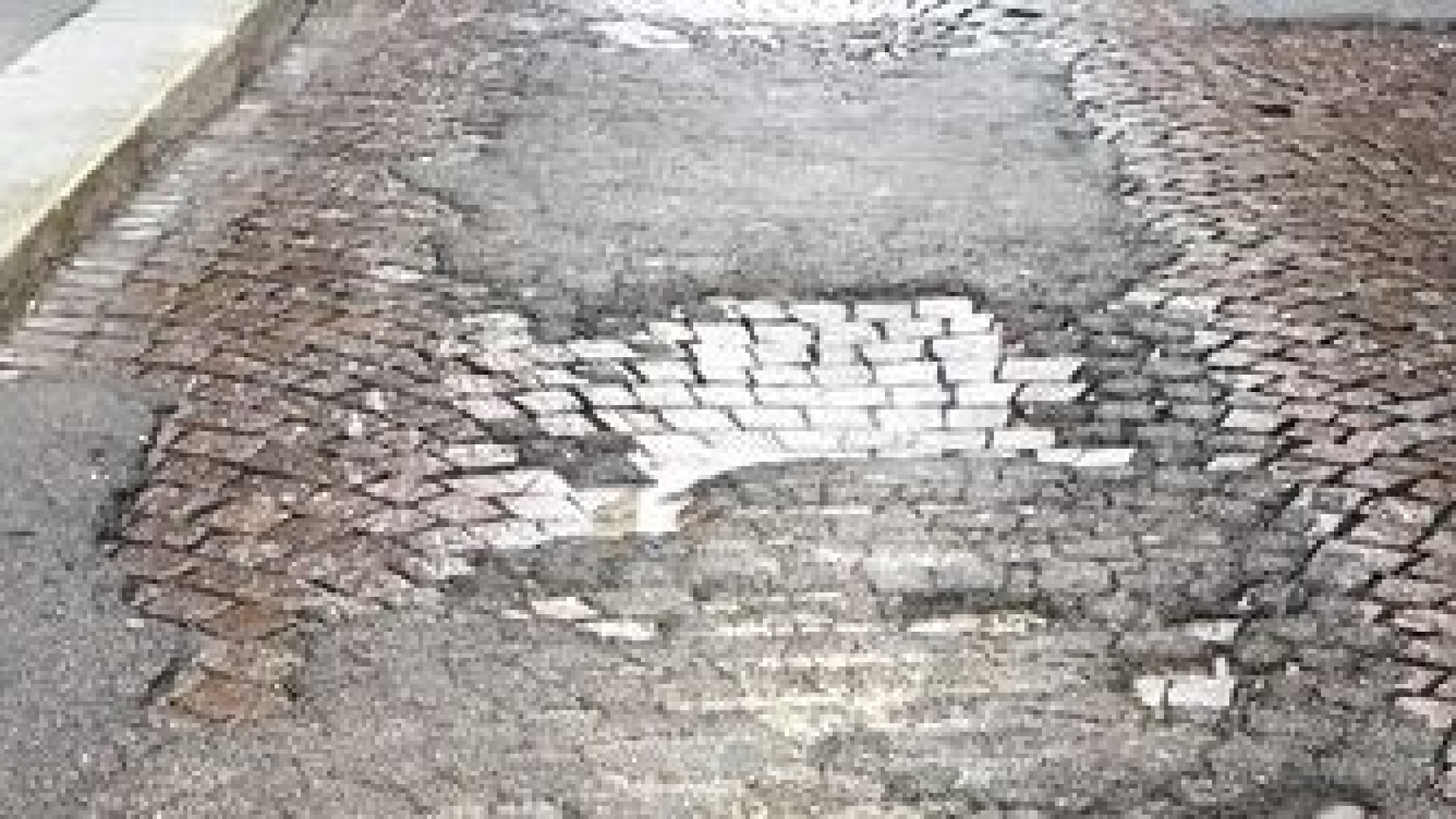 Con l’app Municipium 291 segnalazioni in un mese: marciapiedi, luci e sporco