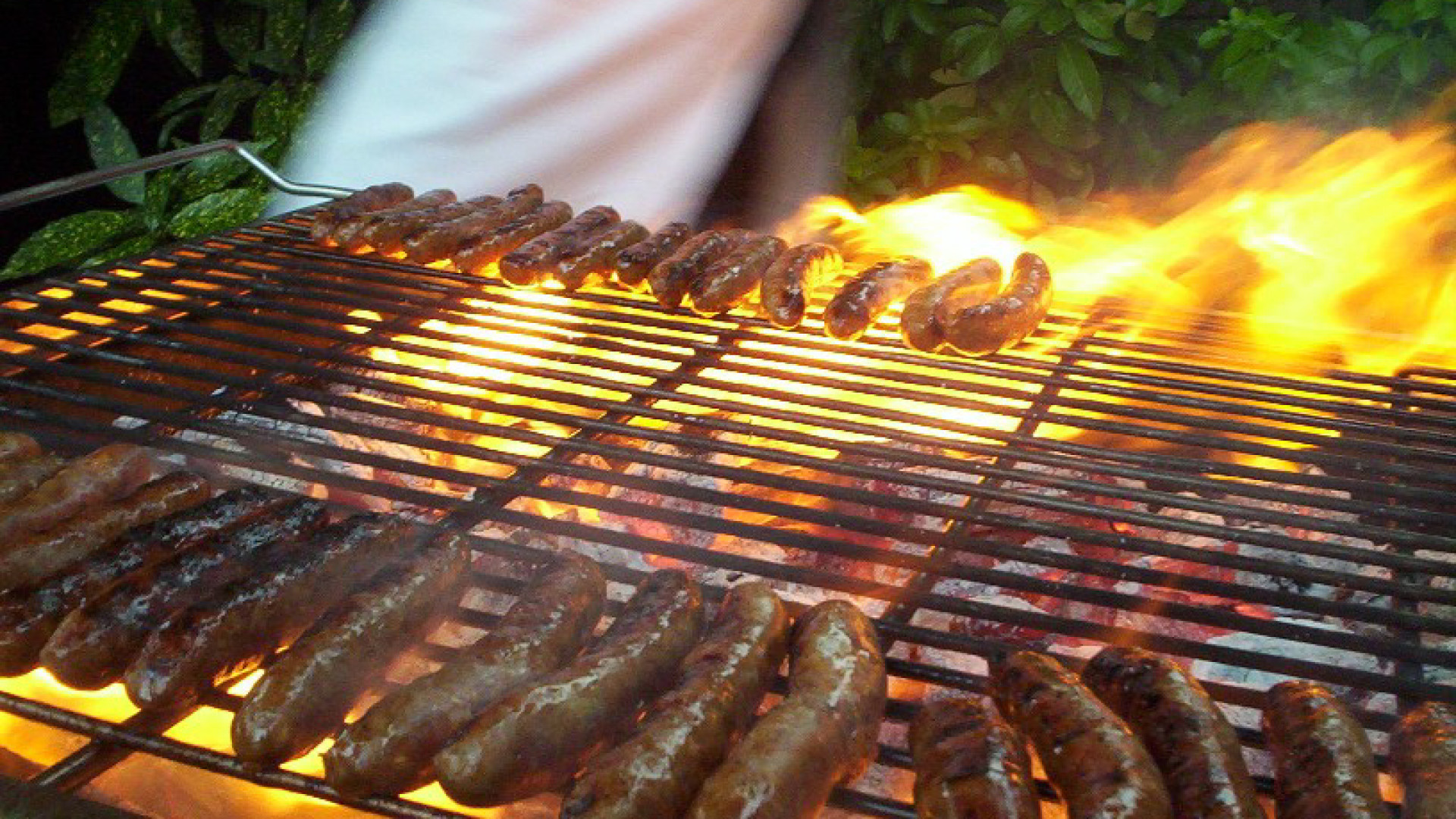 A tavola in estate: "Occhio a fritti, alcolici e bevande gassate"