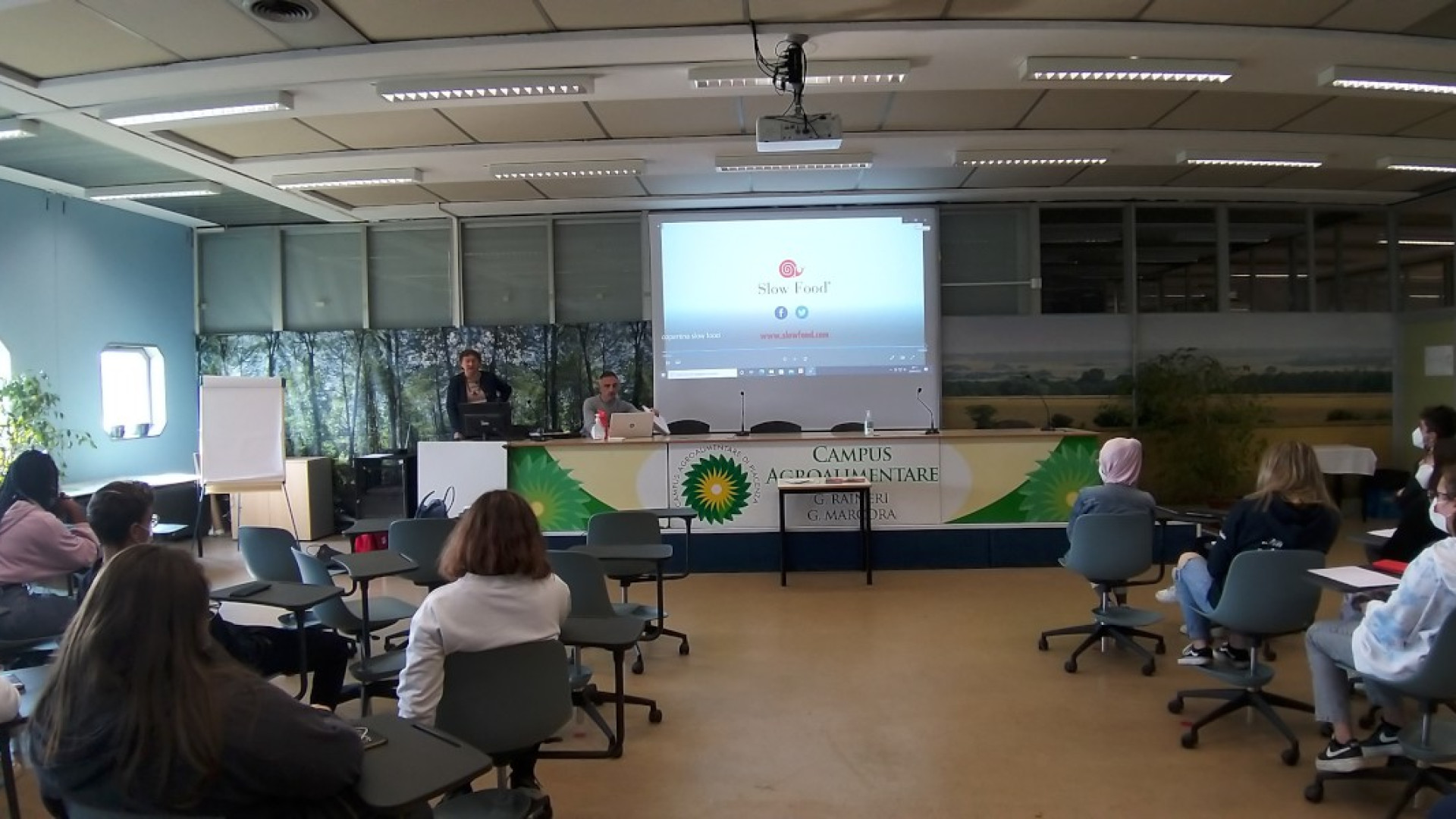Cibo e senso civico: Raineri Marcora e Slow Food insieme per tematiche educative