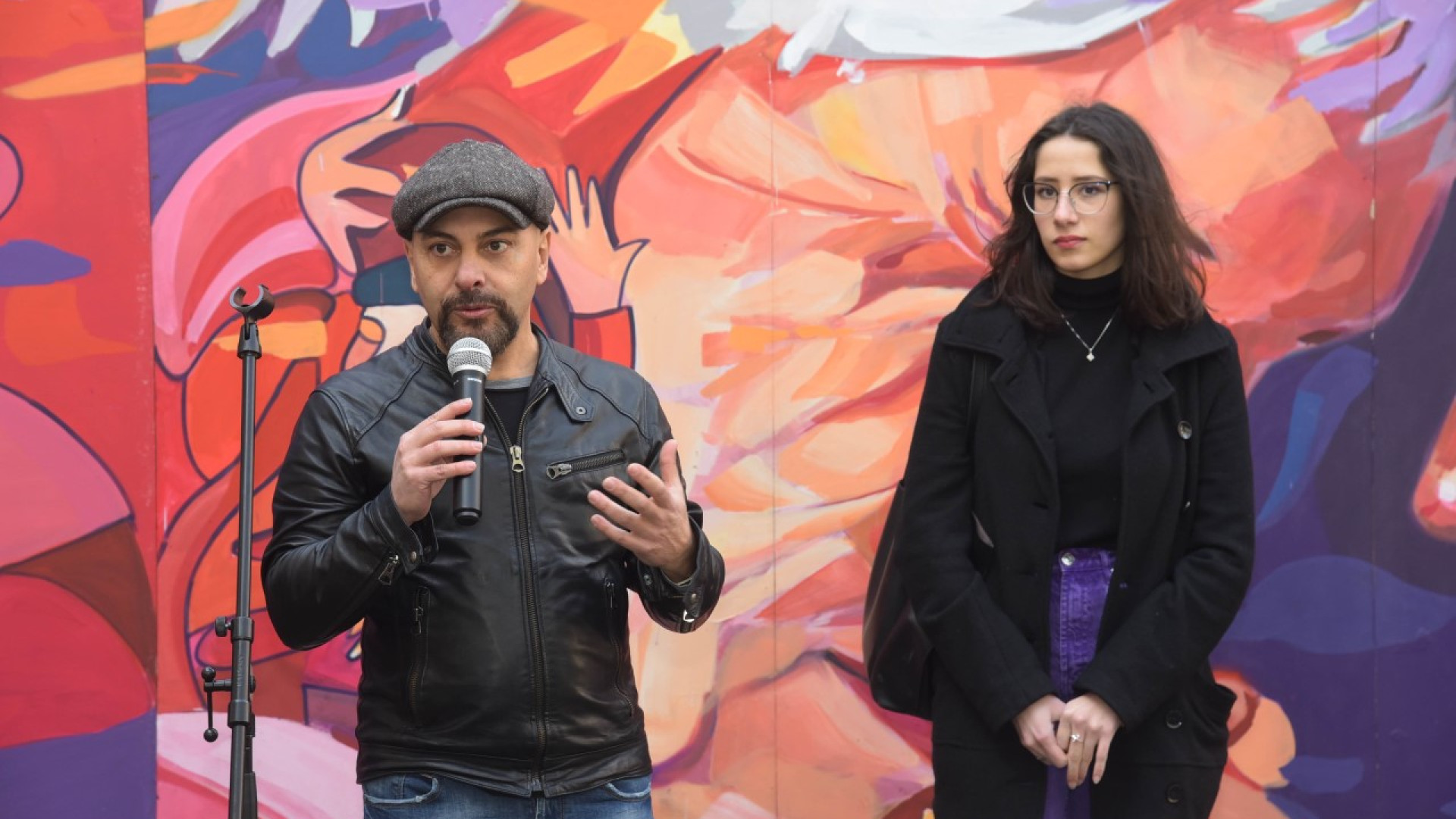 Nel cortile di Enaip arriva il murale che racconta il dialogo tra le generazioni