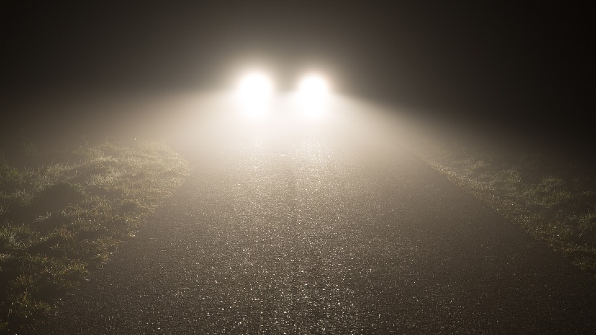 Passaggi sospetti nelle zone residenziali, scatta la caccia all'auto dei ladri