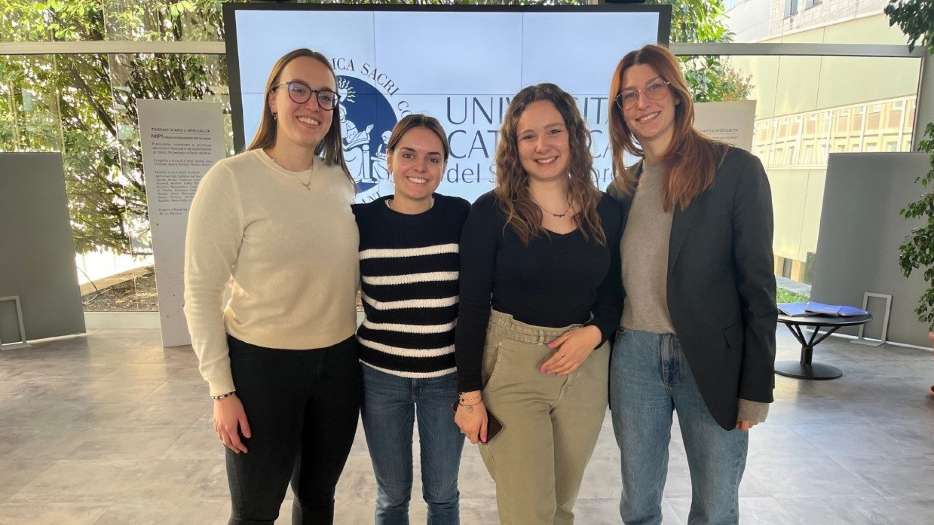 Dai libri alla gestione di impresa, quattro studentesse vincono il business game