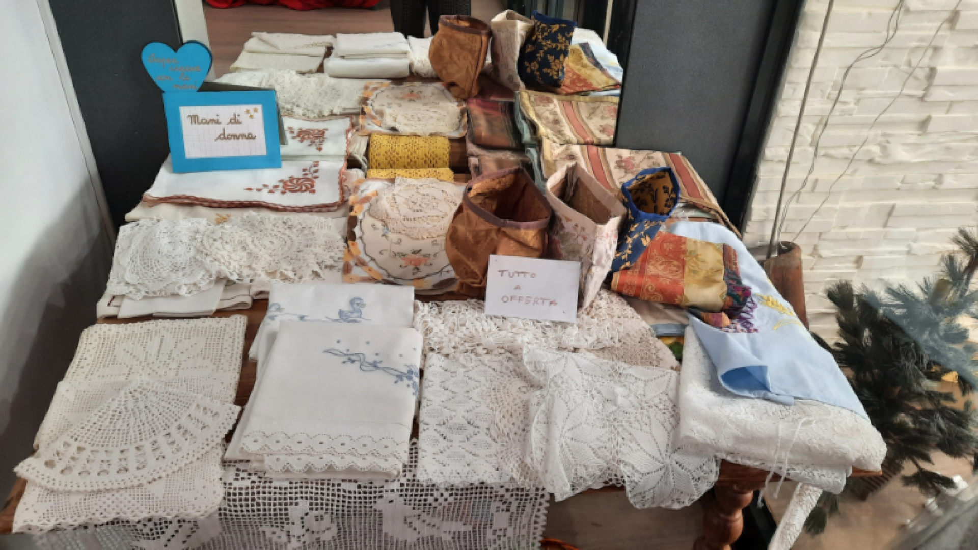 "Il Nido del Pettirosso": la bottega solidale a Borgonovo che sostiene le cure palliative