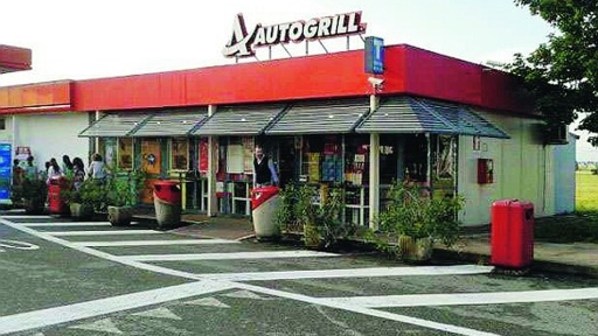 Furti ai turisti in autogrill: arrestati tre uomini a Piacenza
