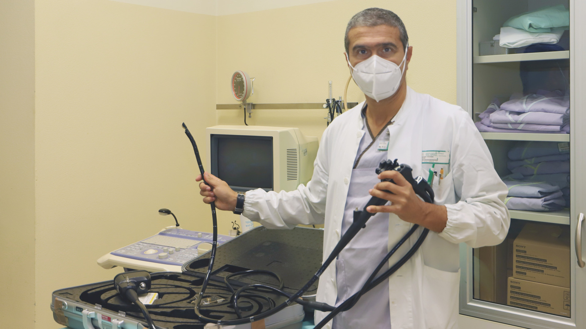 Tumore colon, presentato il nuovo ecoendoscopio. "Fate i controlli"