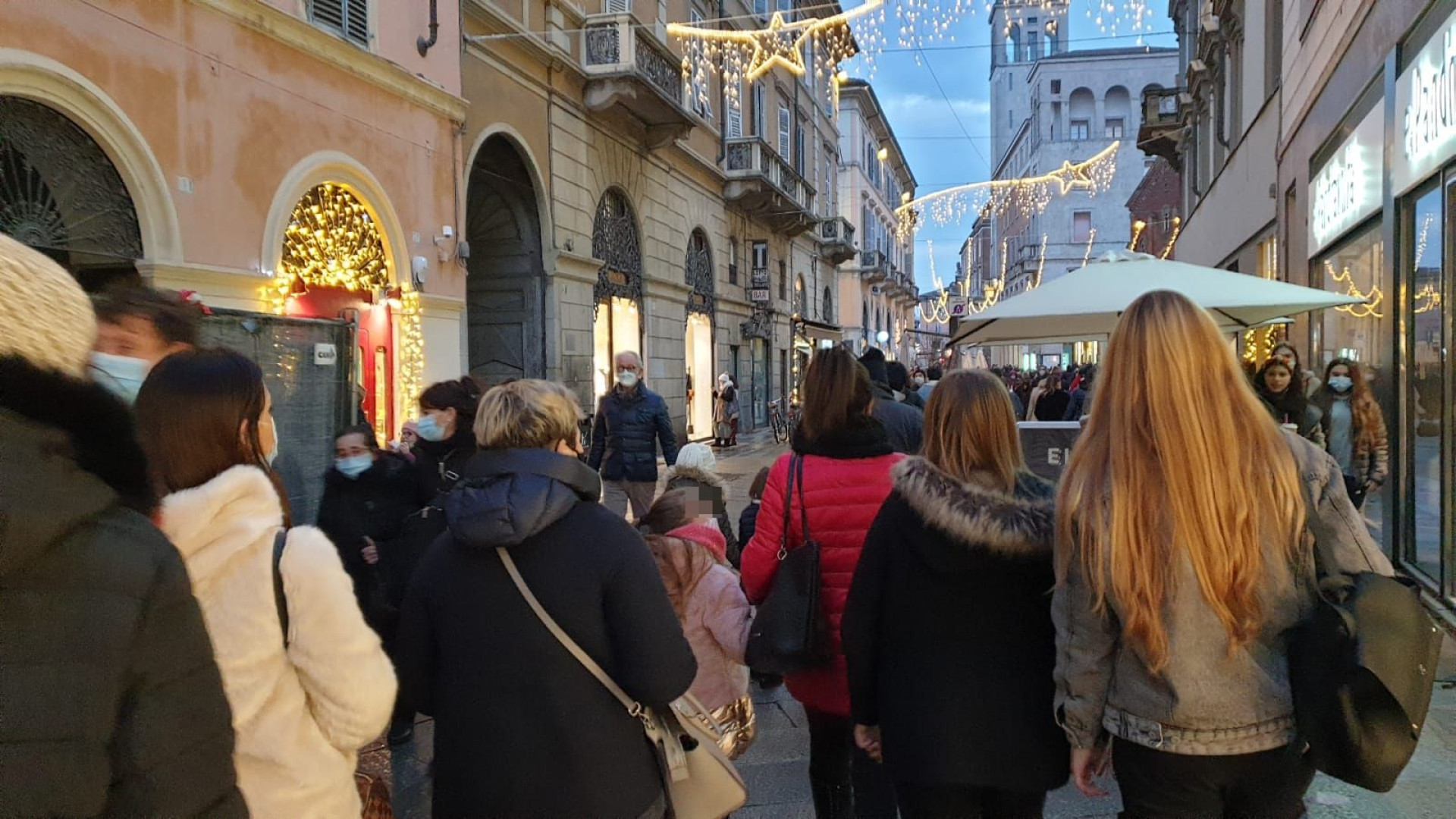 Feste, una boccata d'ossigeno per i commercianti: "Numeri incoraggianti"