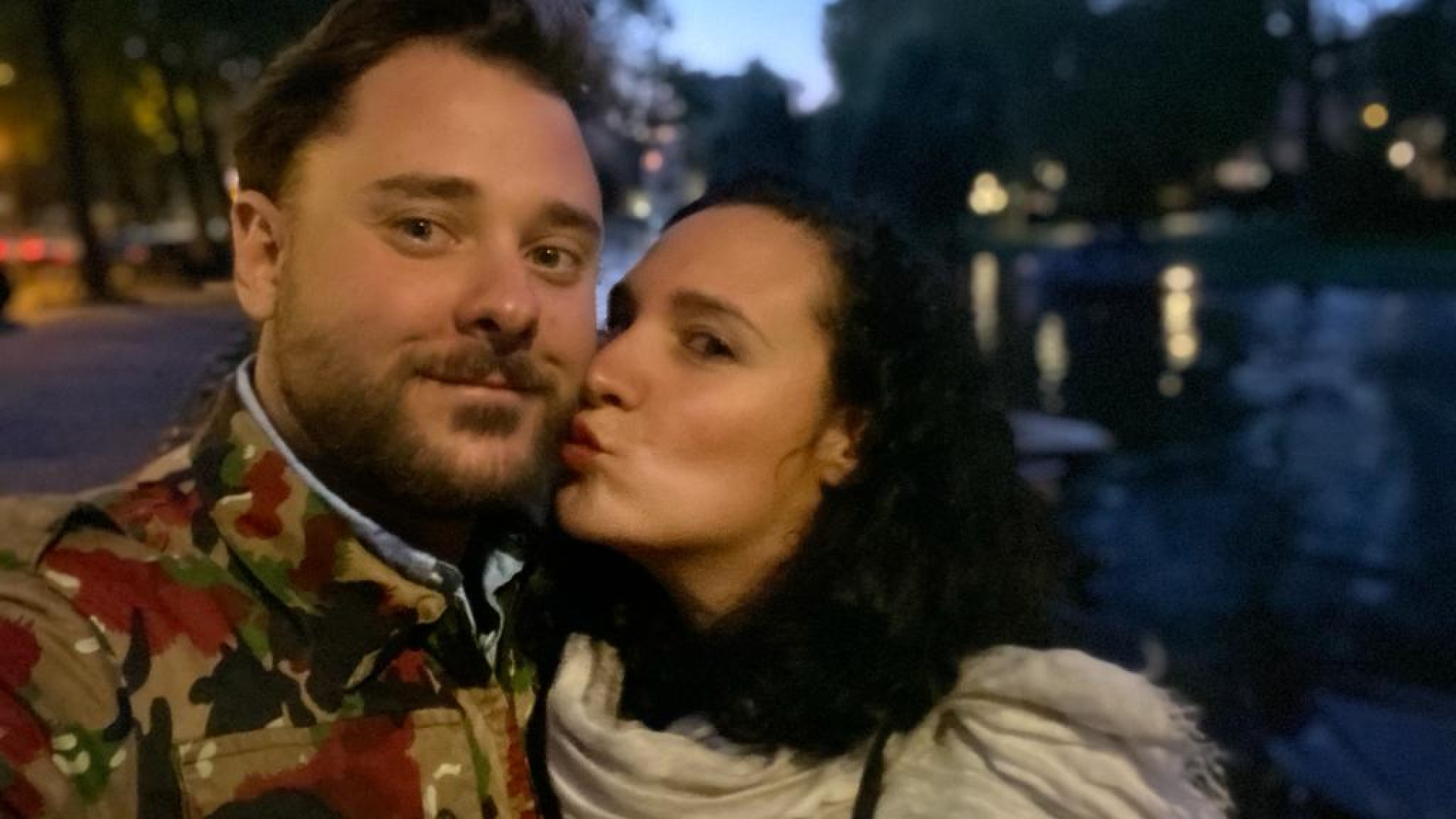 La vita in Olanda di Alessio e Carlotta tra wellness, pisarei e felicità. "Qui altri ritmi"