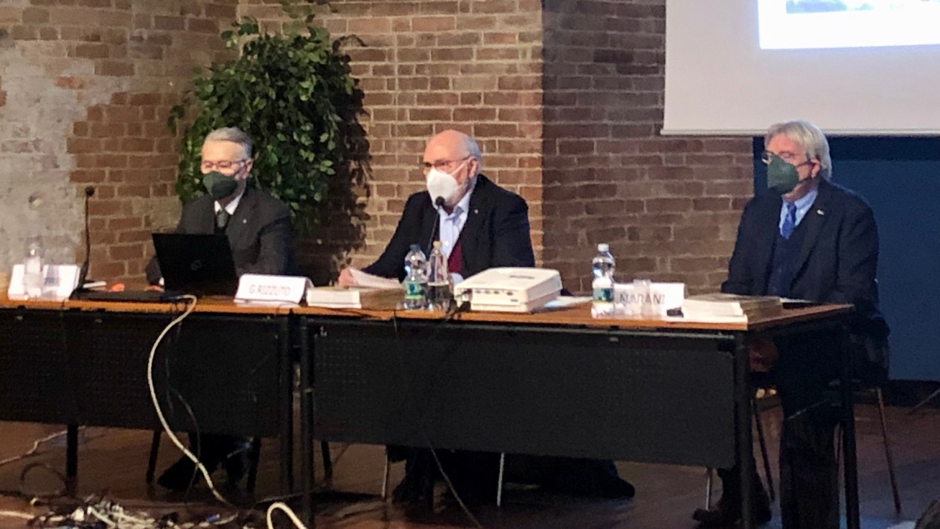 Maestri del lavoro, borse di studio ai giovani capaci di analizzare l'epoca Covid