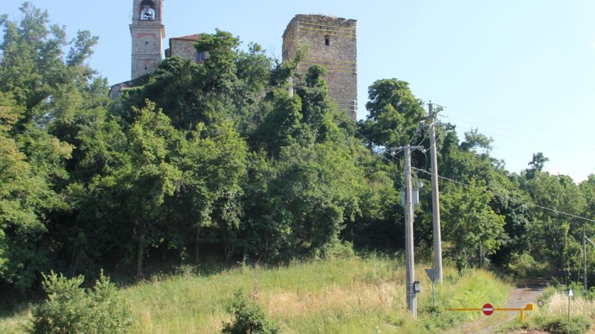 Chiesa di Bobbiano a rischio isolamento: partono lavori per la frana