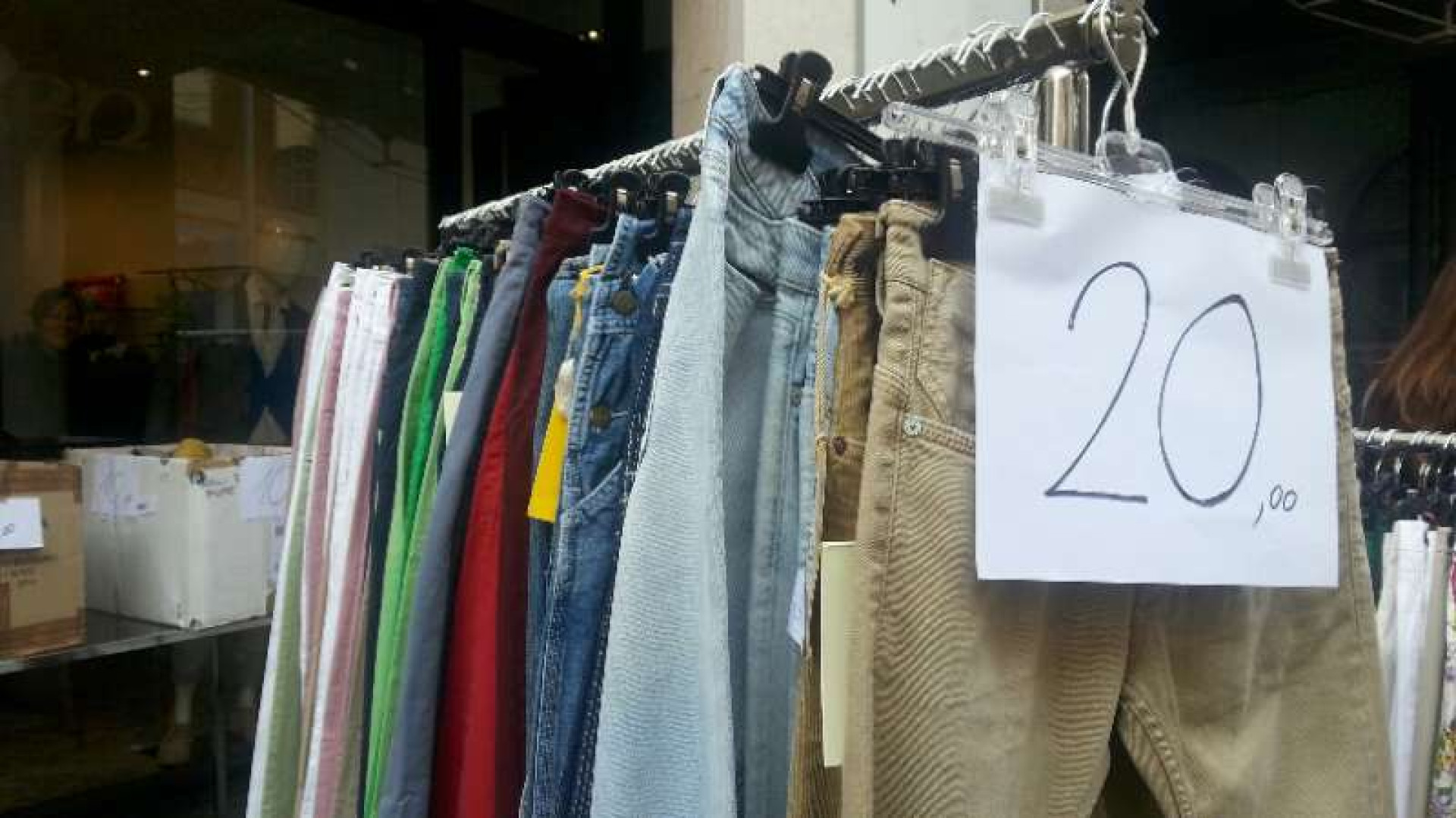 Saldi, chiusura il primo settembre. Domenica 6 torna lo "Sbaracco"