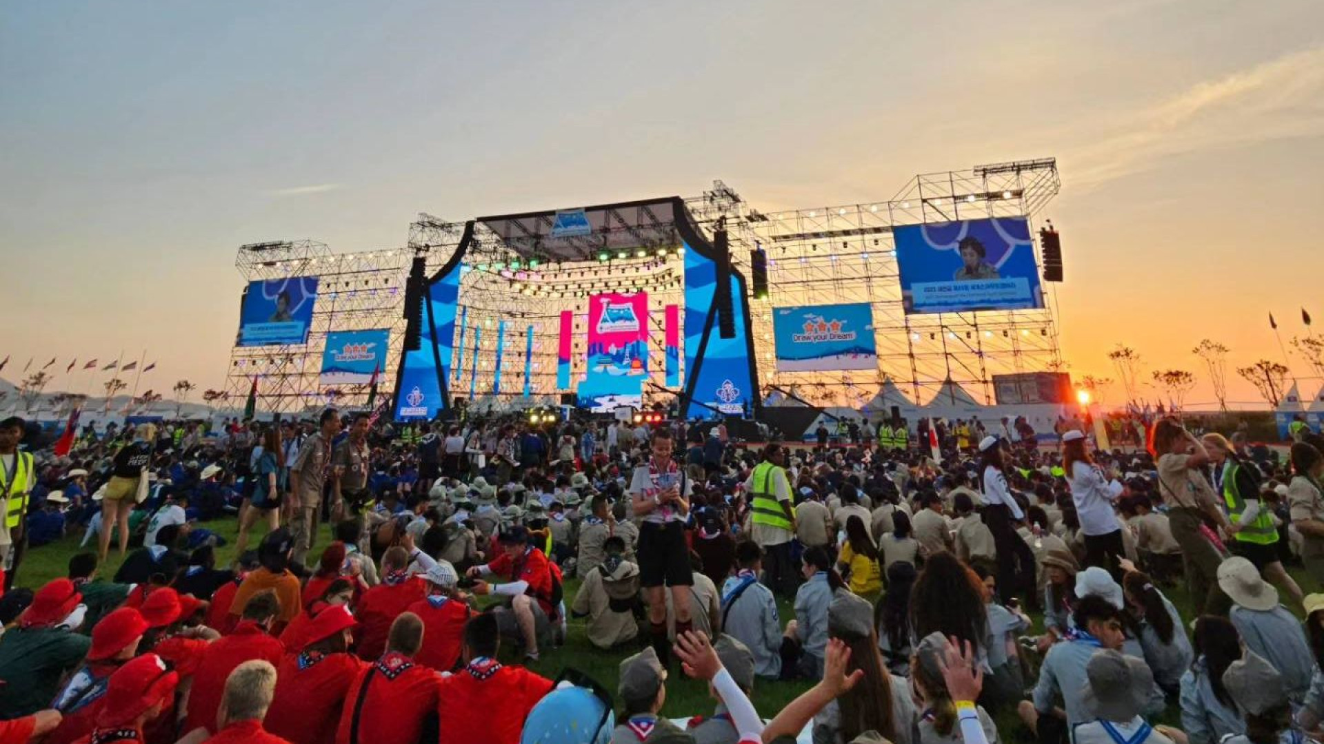 Corea, Jamboree minacciato dal tifone: scout piacentini costretti a lasciare il campo