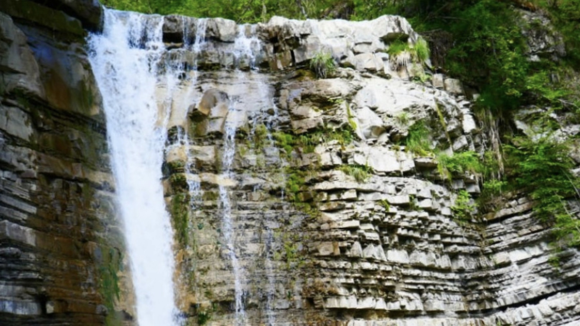 Cascate del Perino: un'oasi al riparo dal caldo. Itinerario su ScopriPiacenza.it