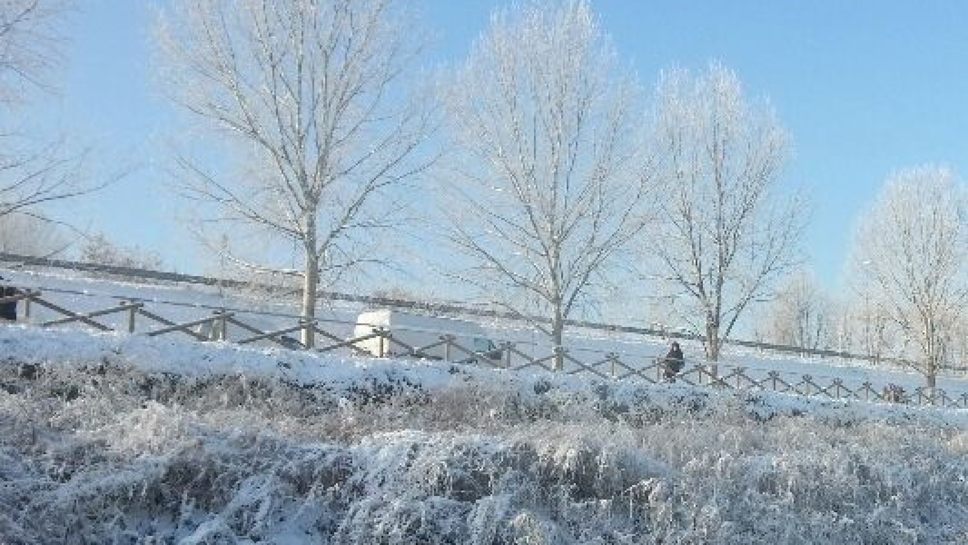 Grande gelo, domani minime attorno ai -10 gradi. Massime sullo zero