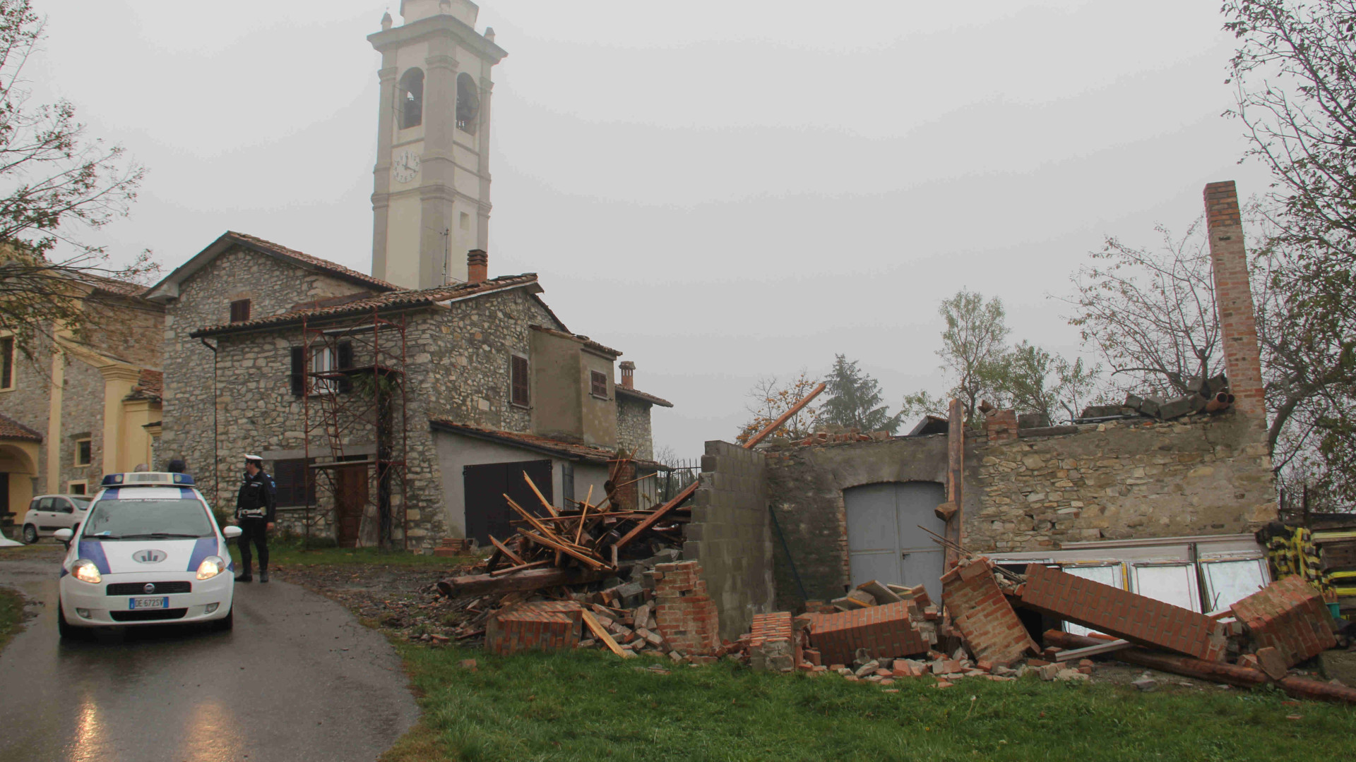 Dopo il disastro di lunedì, i cittadini di Santa Maria attendono aiuti