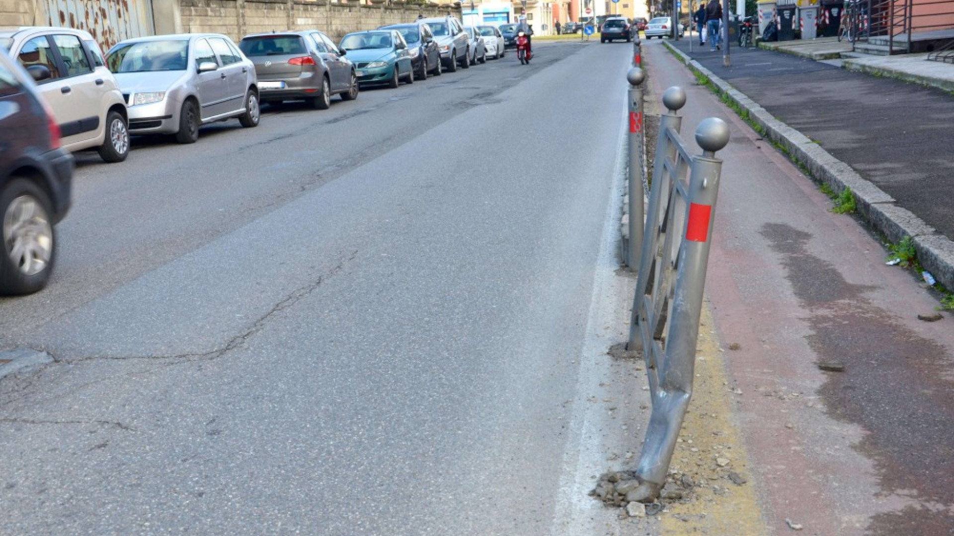 Via Calciati, un imbuto per chi arriva da Corso Europa. Cisini: "Mancano risorse"