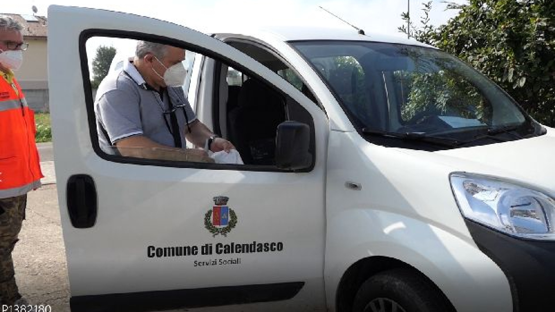 Anziani soli e persone fragili: a Calendasco la quarta dose di vaccino arriva a casa