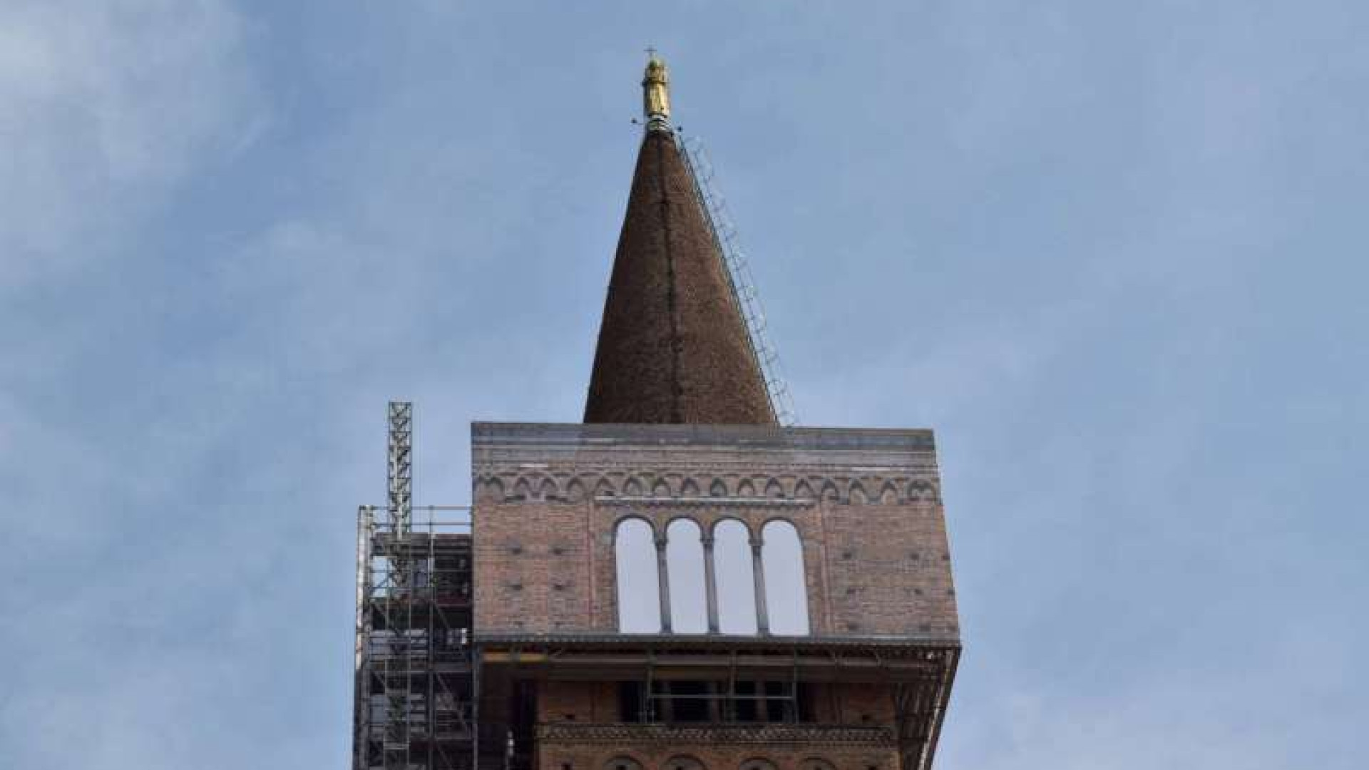 Ascensore del Duomo, ancora due giorni per guardare Piacenza dall'alto