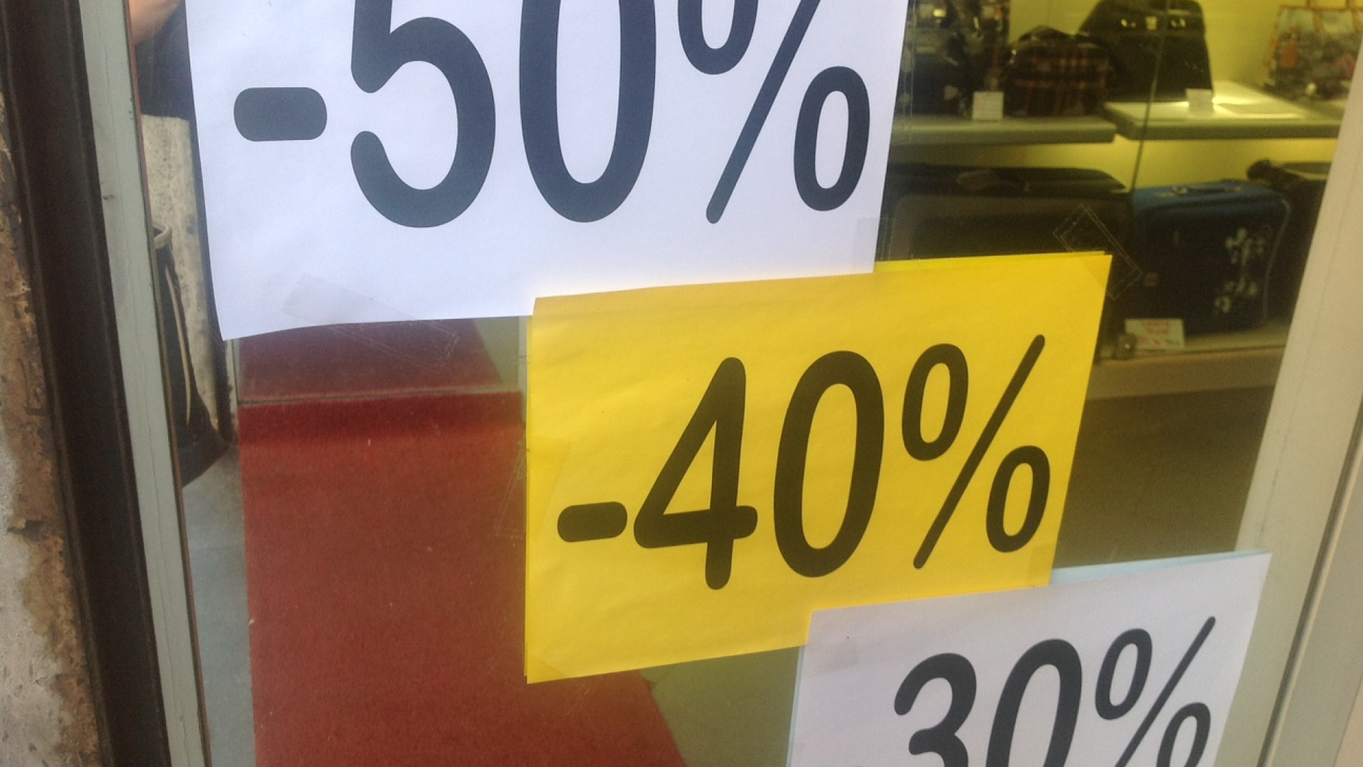 Saldi, commercianti insoddisfatti. “Calo del 20% per abbigliamento low cost”