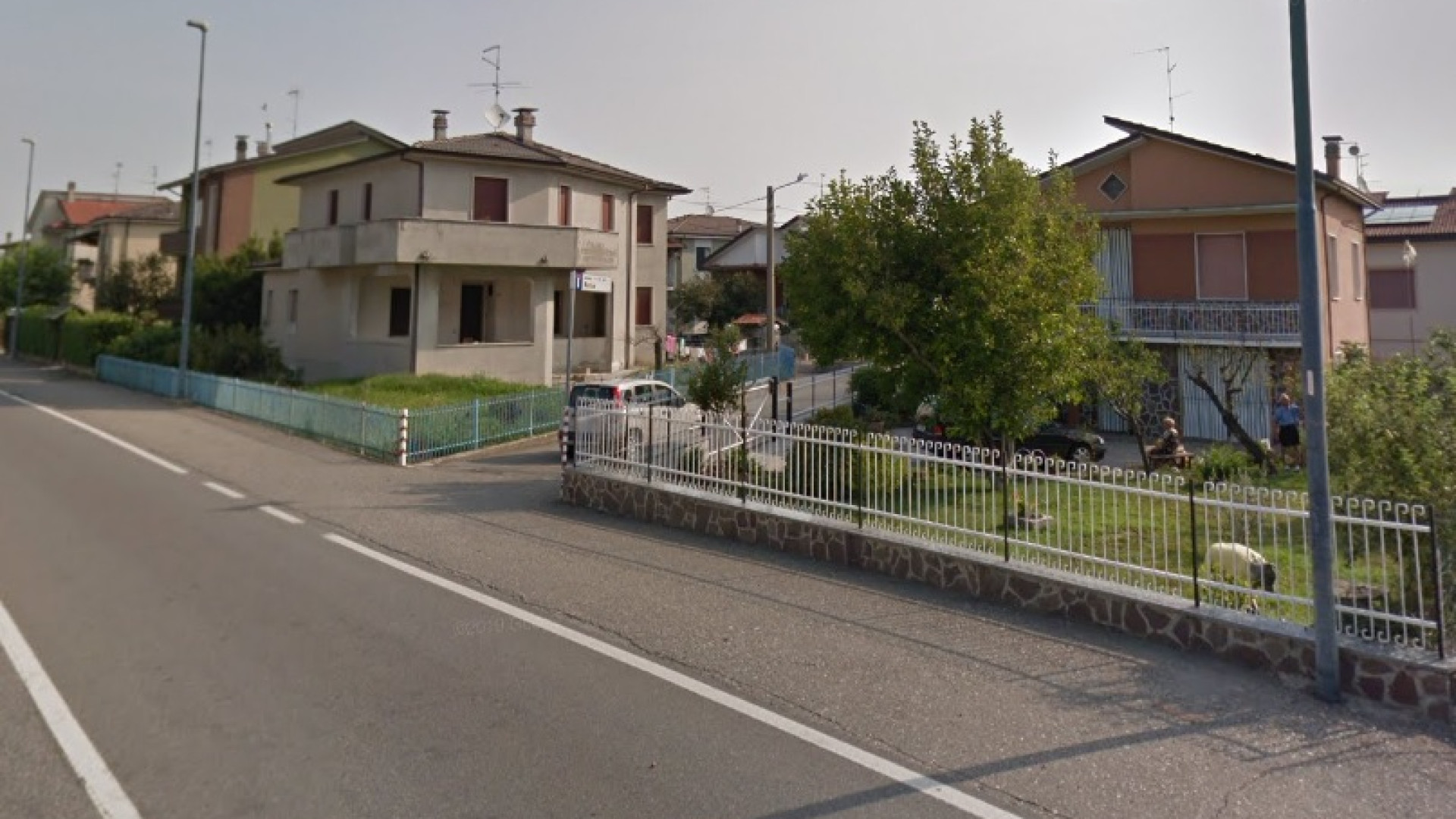 Casaliggio: finti poliziotti tentano il furto, ma una vicina di casa li mette in fuga