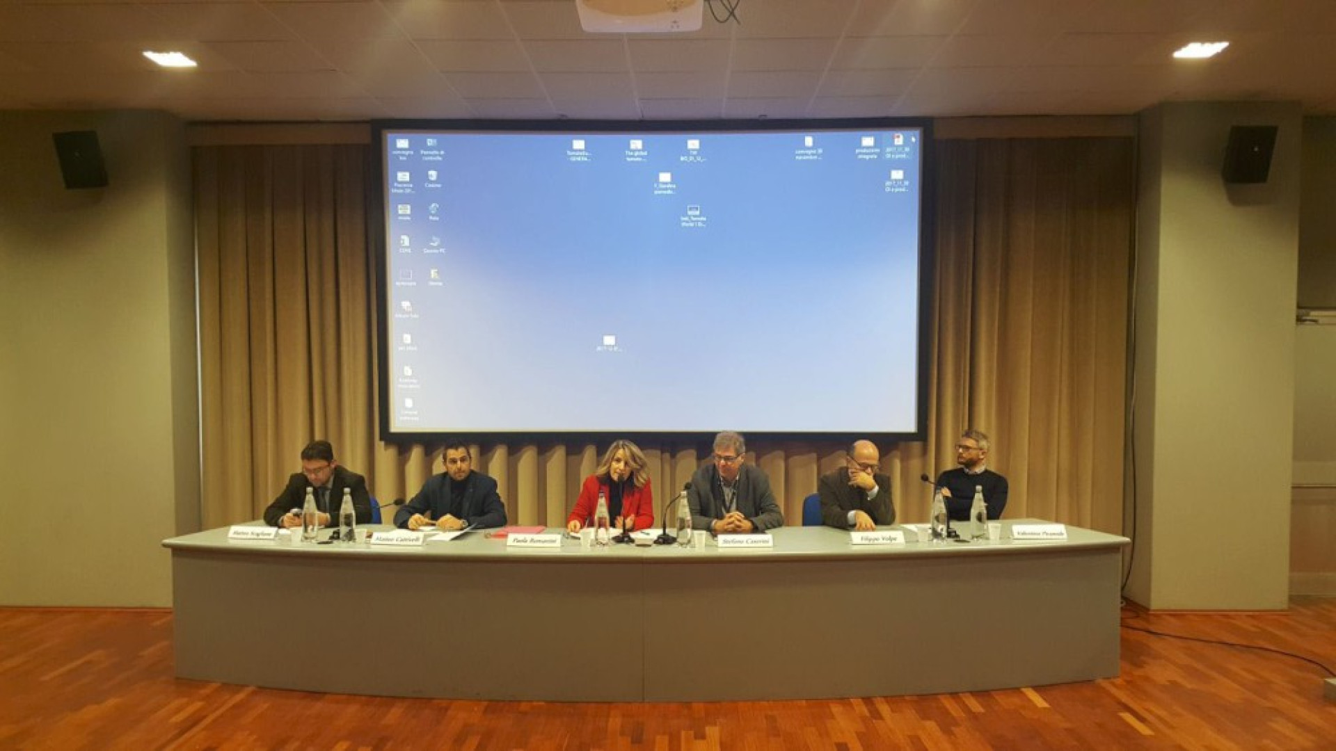 Pomodoro biologico: "Serve Carta affidabilità". A Piacenza 76 ettari