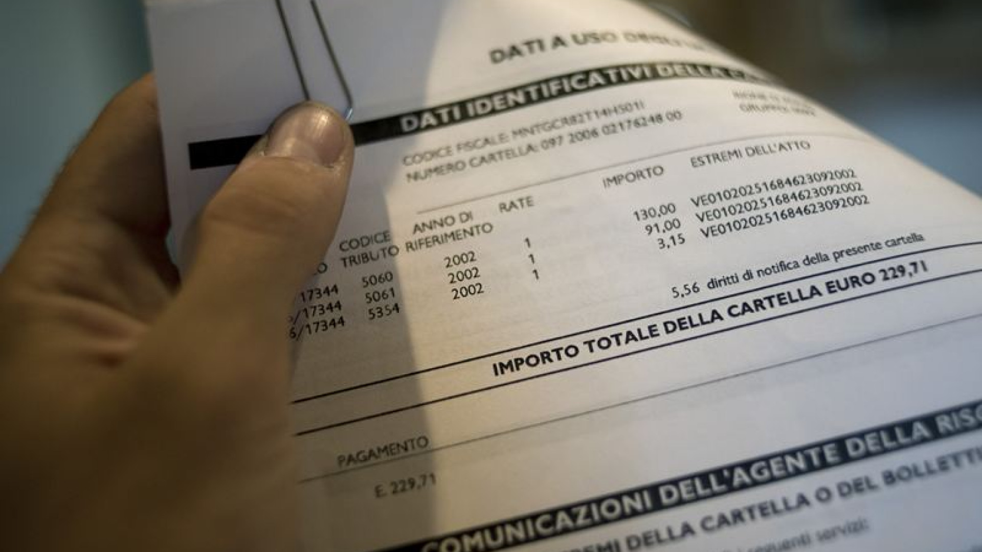 Tasse non pagate, il Comune batte cassa: boom di invio di avvisi di giacenza e cartelle esattoriali