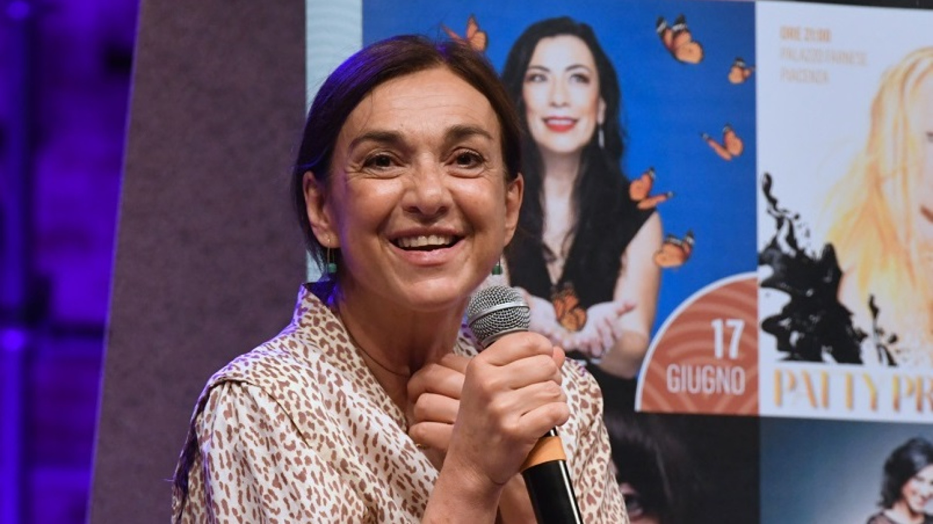 “Ossessionata dai libri”: Daria Bignardi si confessa alle “Notti di Santa Chiara”