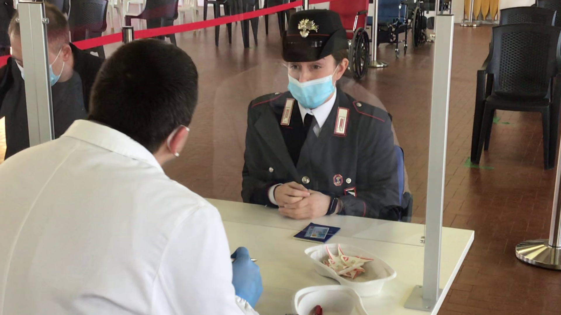 Vaccini anti-Covid, tocca alle forze dell'ordine: oggi oltre 500 iniezioni a Piacenza