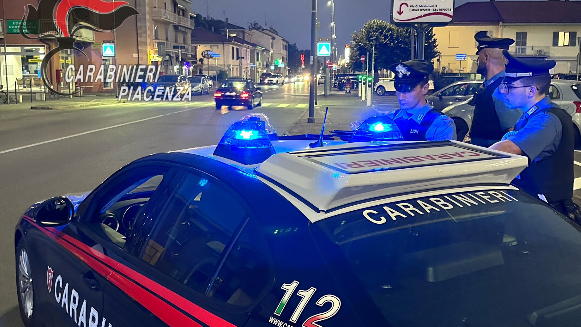 Prende a testate il barista, ma si ferisce. Tre sanzioni per ubriachezza molesta
