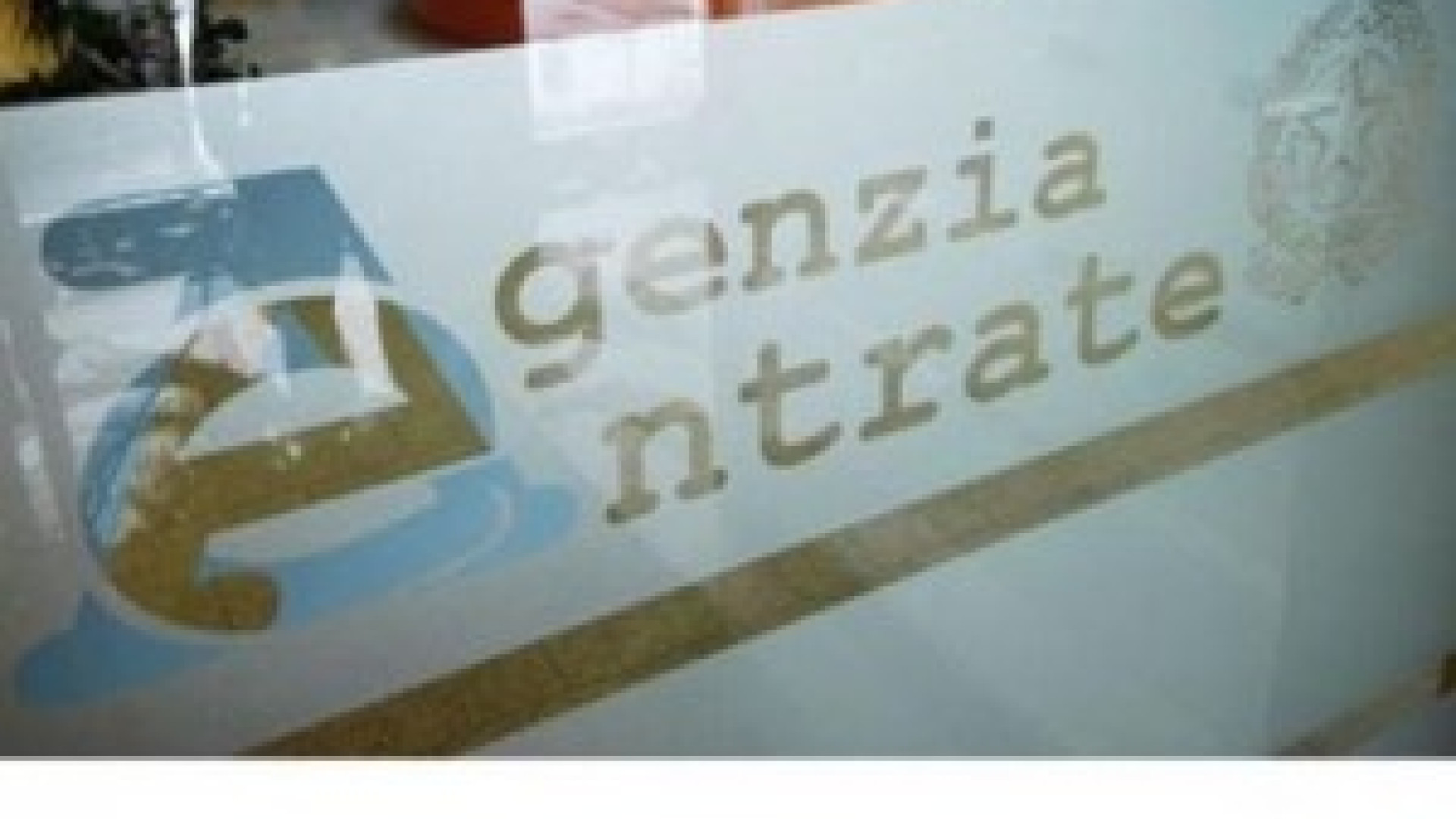 Pensionata riceve un conto di 300mila euro dal fisco e si rivolge all'Adiconsum