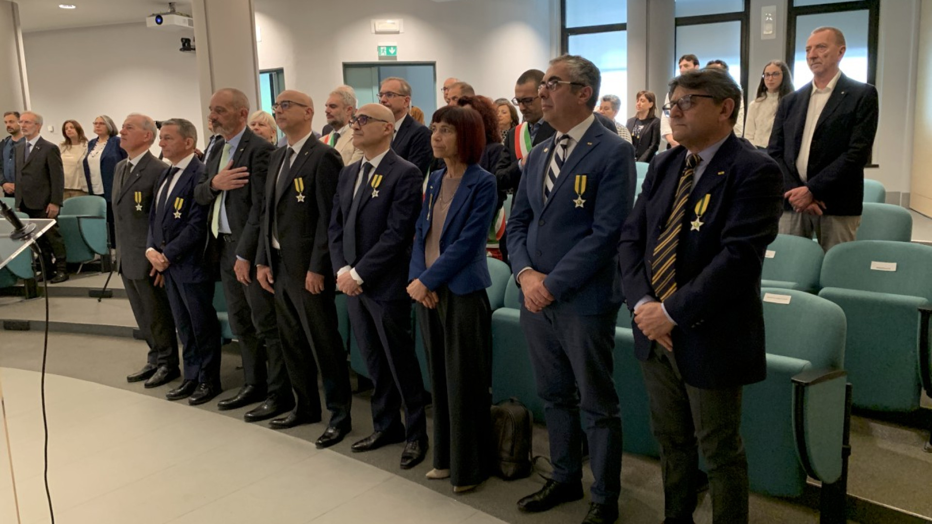 Stella al merito, consegnati dal prefetto i brevetti ai nuovi Maestri del Lavoro